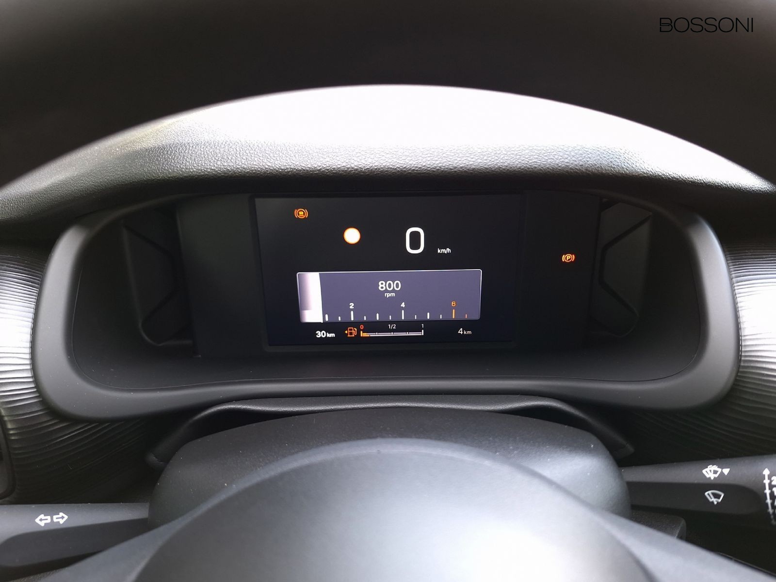 10 - Jeep Avenger 1.2 turbo 100cv longitude fwd