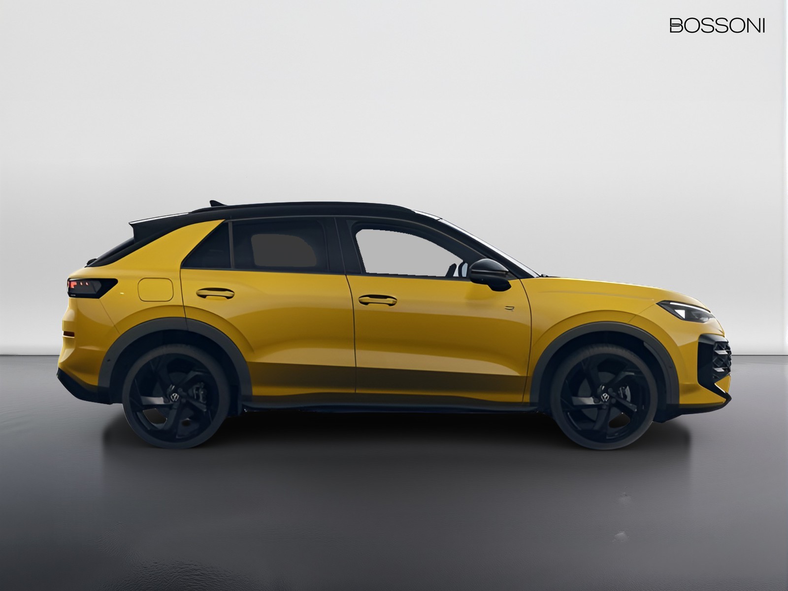 4 - Volkswagen T-Roc 1.5 etsi act 150cv r-line dsg