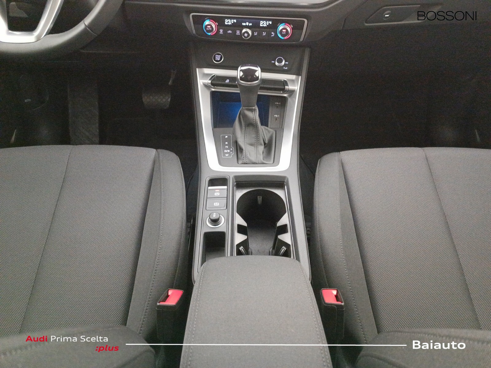 15 - Audi Q3 35 2.0 tdi business advanced s tronic