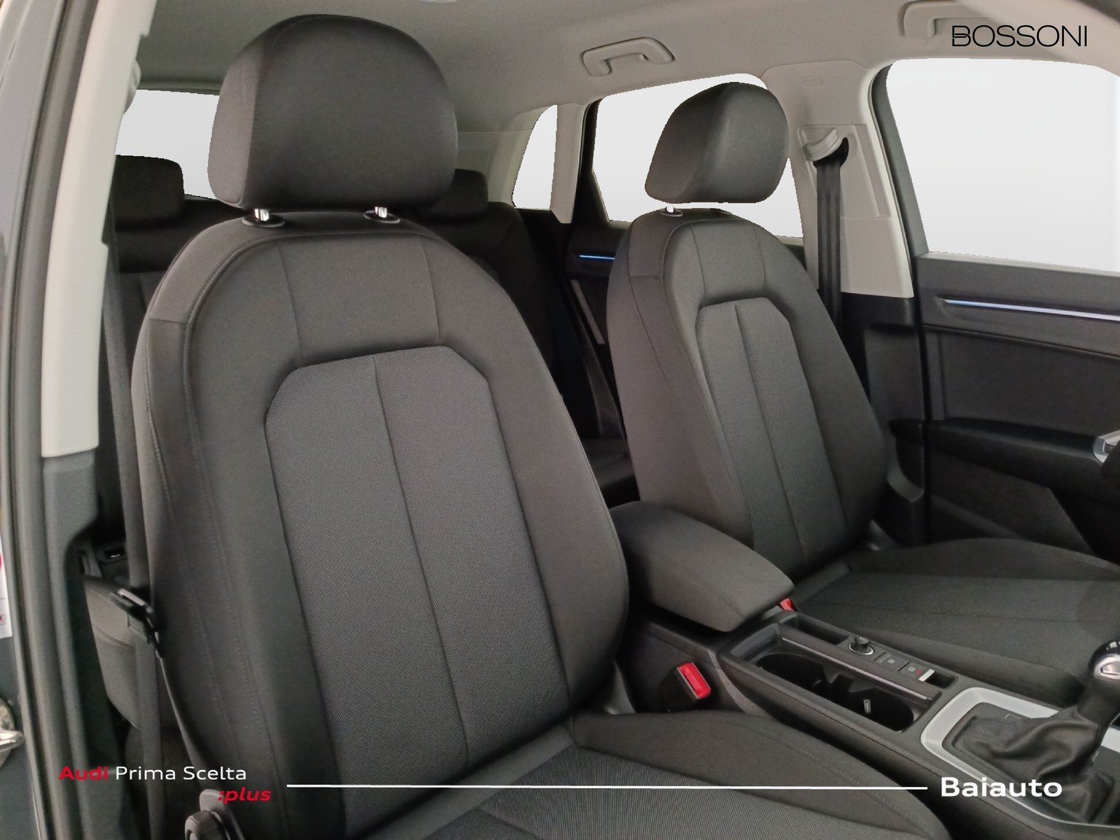 22 - Audi Q3 35 2.0 tdi business advanced s tronic