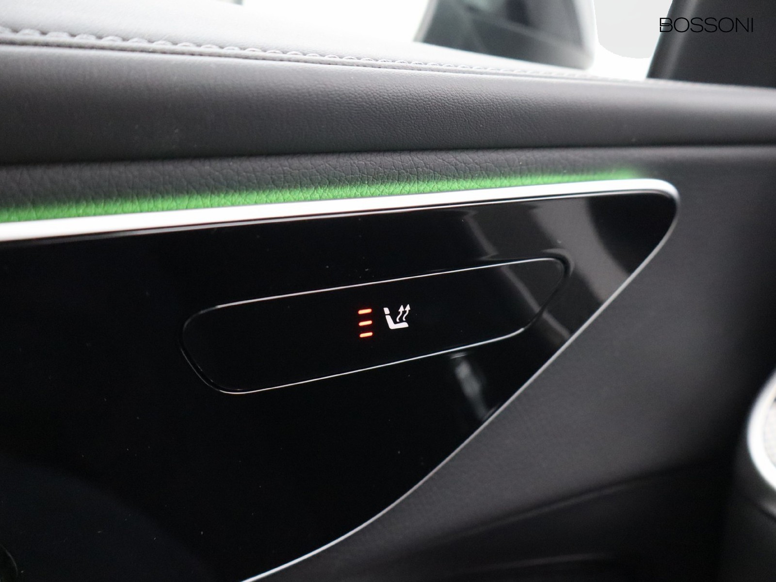 14 - Mercedes GLC coupe 300 de plug in hybrid amg line advanced tech 4matic 9g-tronic