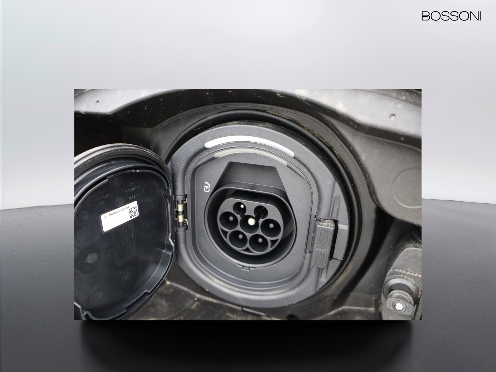 17 - Mercedes GLC coupe 300 de plug in hybrid amg line advanced tech 4matic 9g-tronic