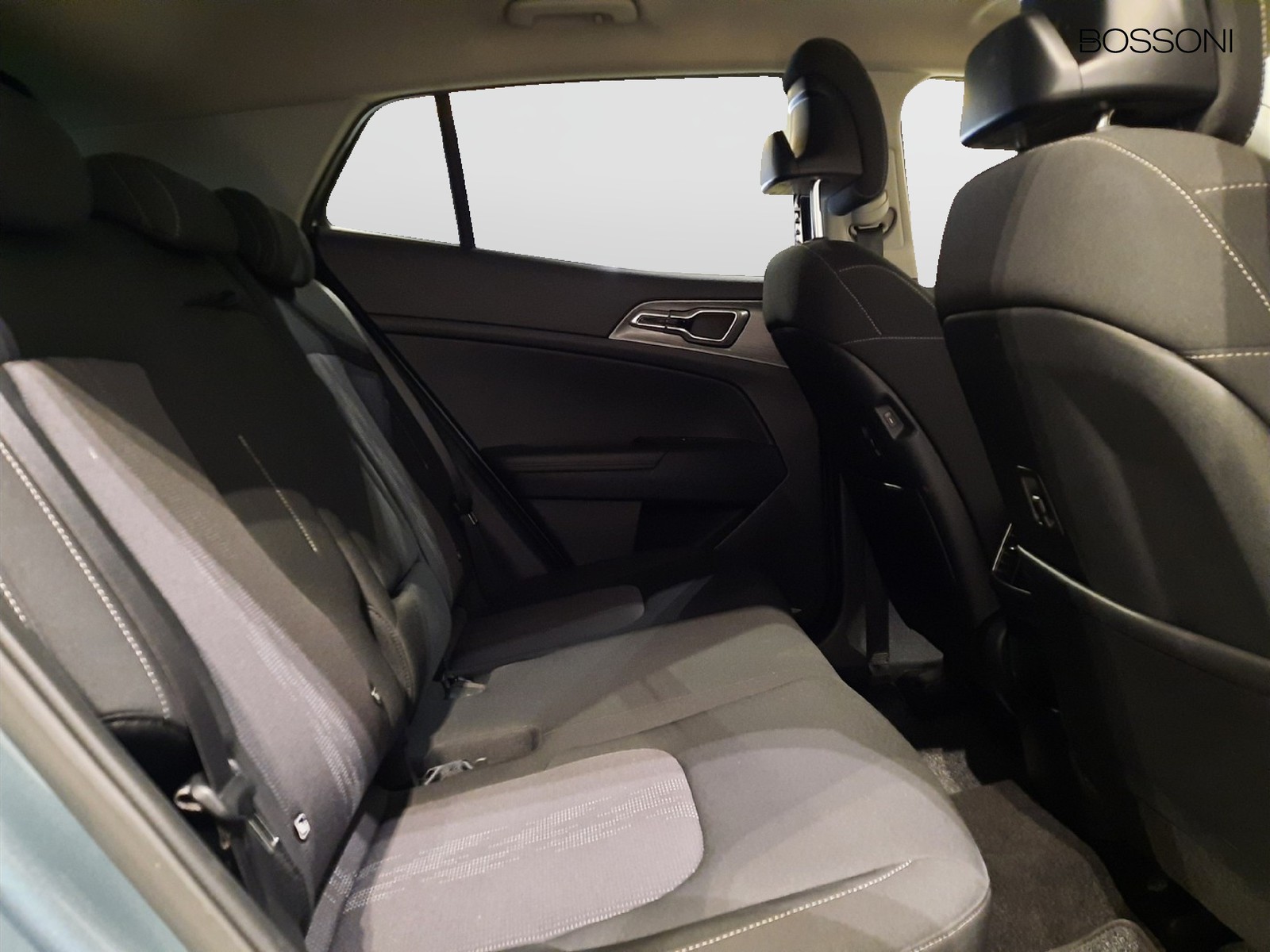 10 - Kia Sportage 1.6 crdi mhev style dct