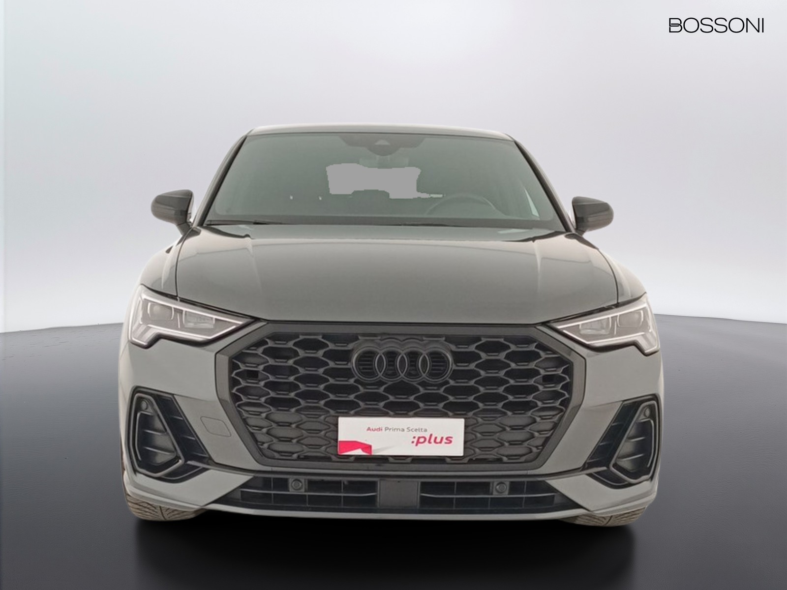 2 - Audi Q3 sportback 35 2.0 tdi identity black s tronic