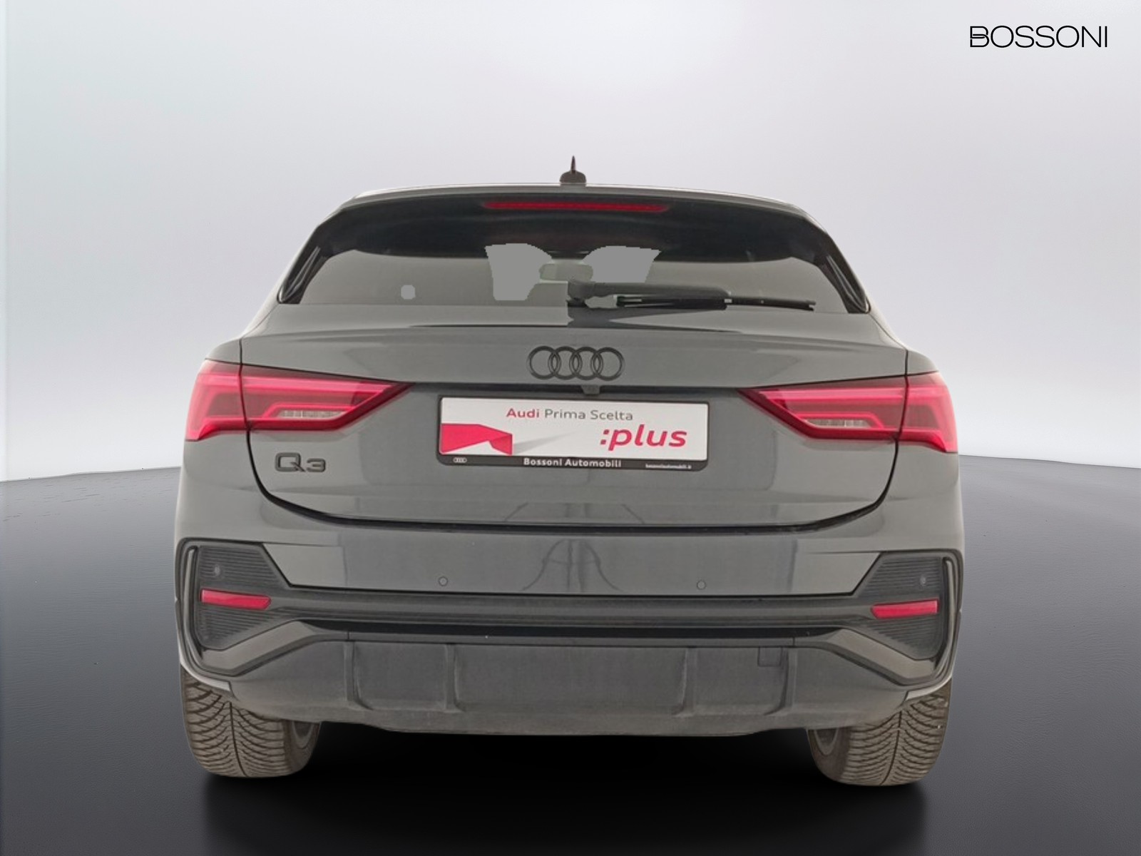 5 - Audi Q3 sportback 35 2.0 tdi identity black s tronic