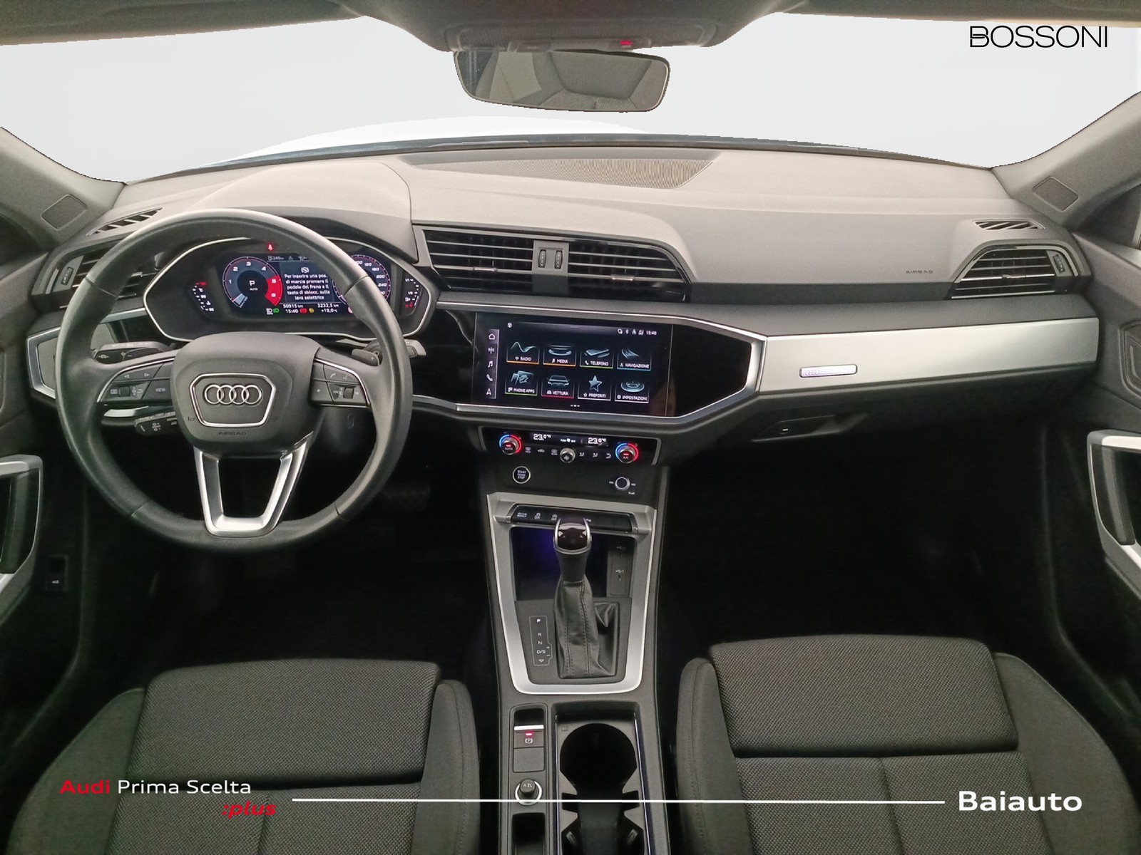 6 - Audi Q3 sportback 35 2.0 tdi identity black s tronic