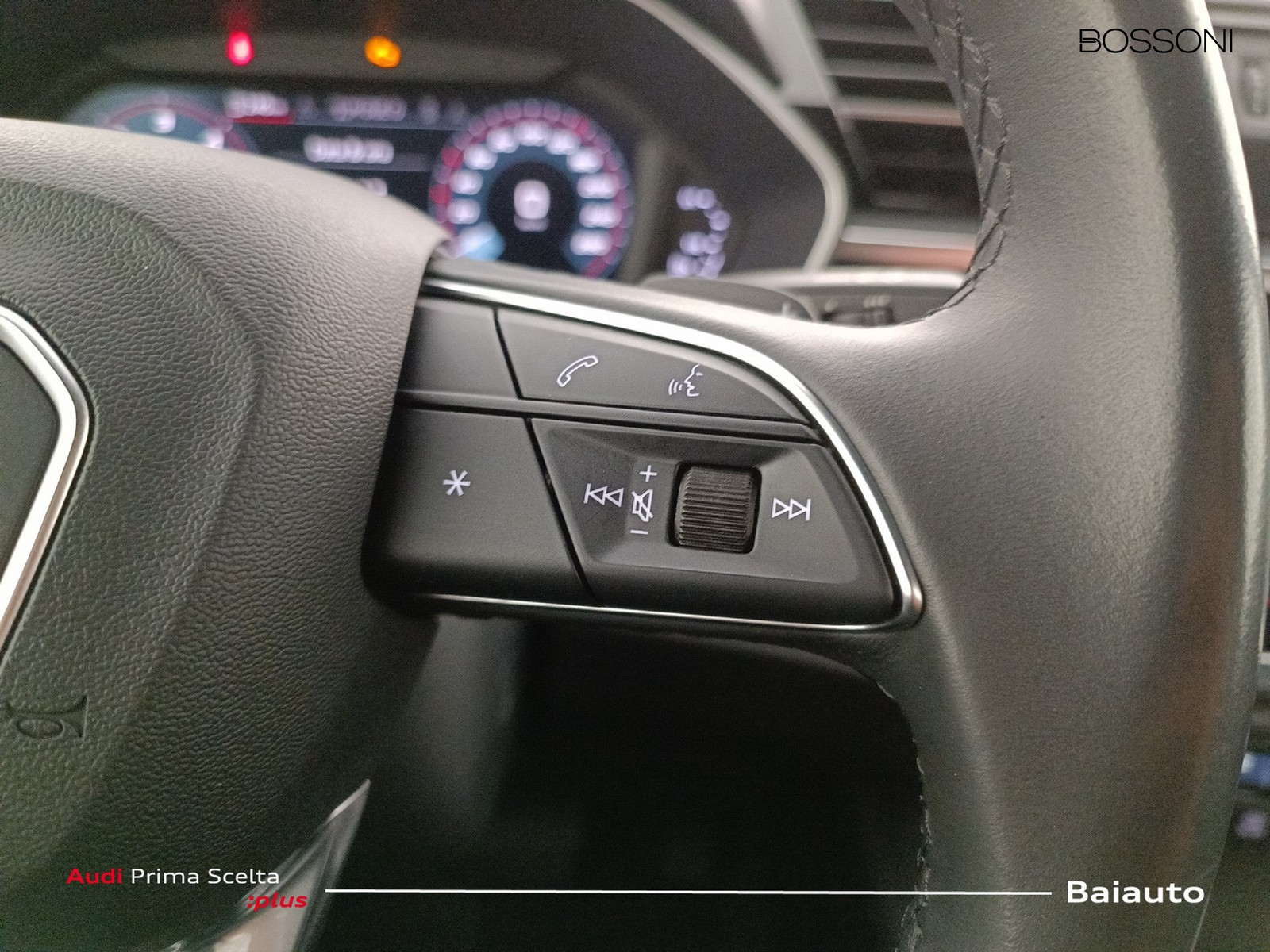 17 - Audi Q3 sportback 35 2.0 tdi identity black s tronic