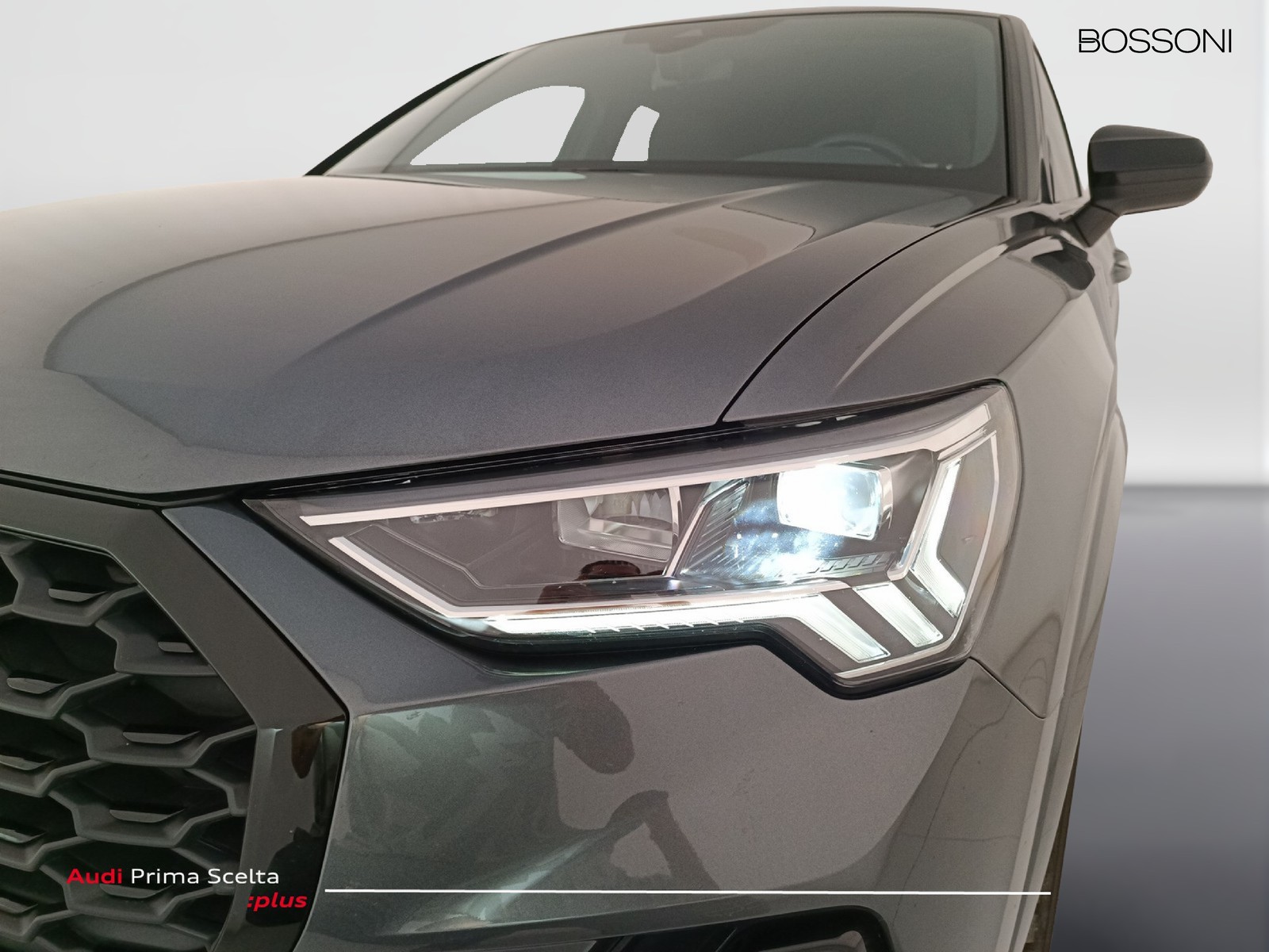 27 - Audi Q3 sportback 35 2.0 tdi identity black s tronic