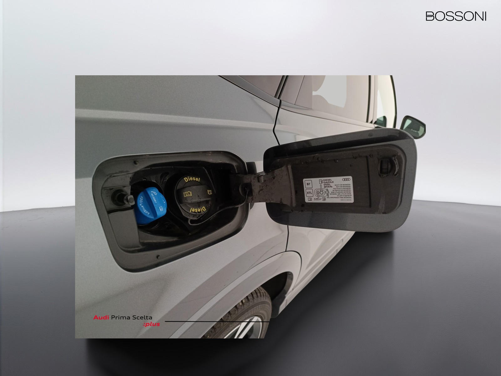 36 - Audi Q3 sportback 35 2.0 tdi identity black s tronic