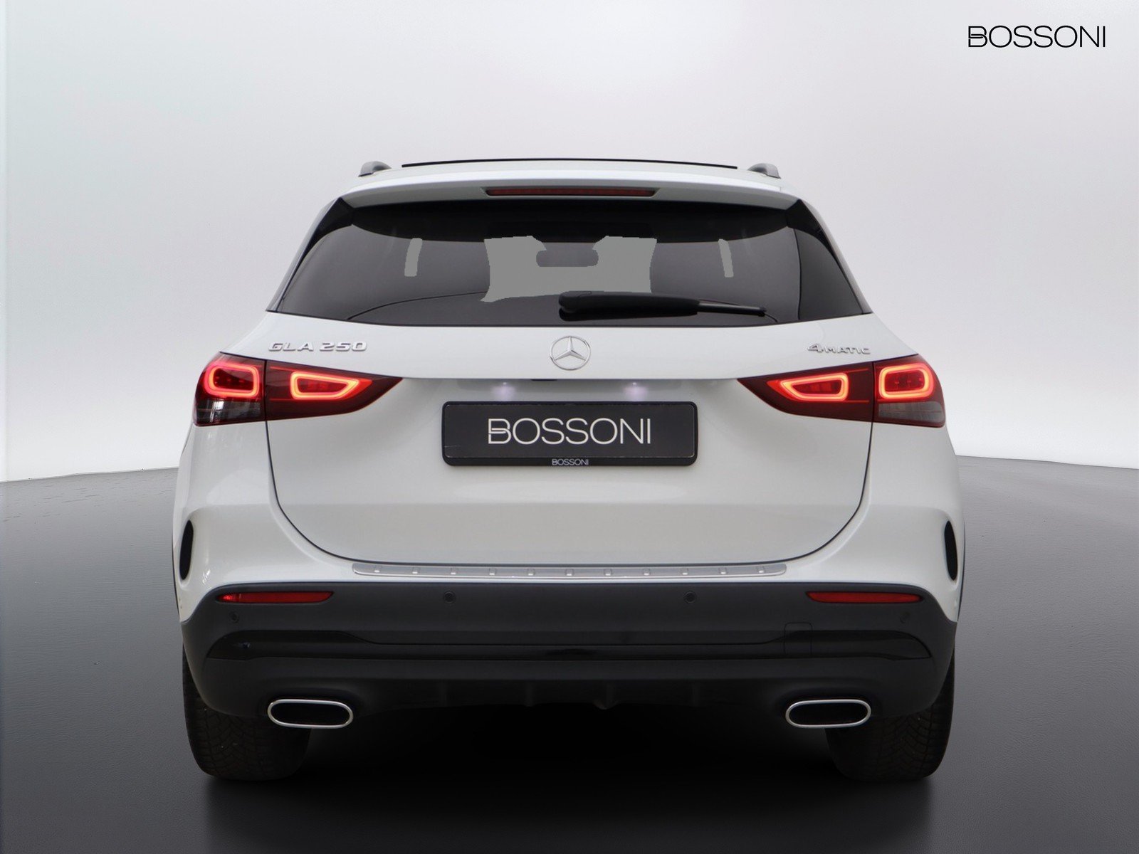 6 - Mercedes GLA 250 premium 4matic 8g-dct