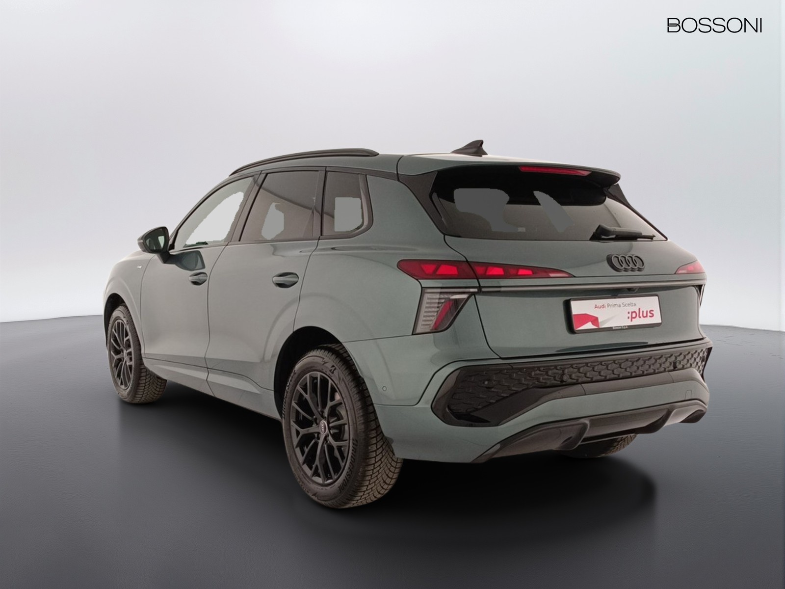 4 - Audi Q3 1.5 tfsi mhev 150cv s line edition