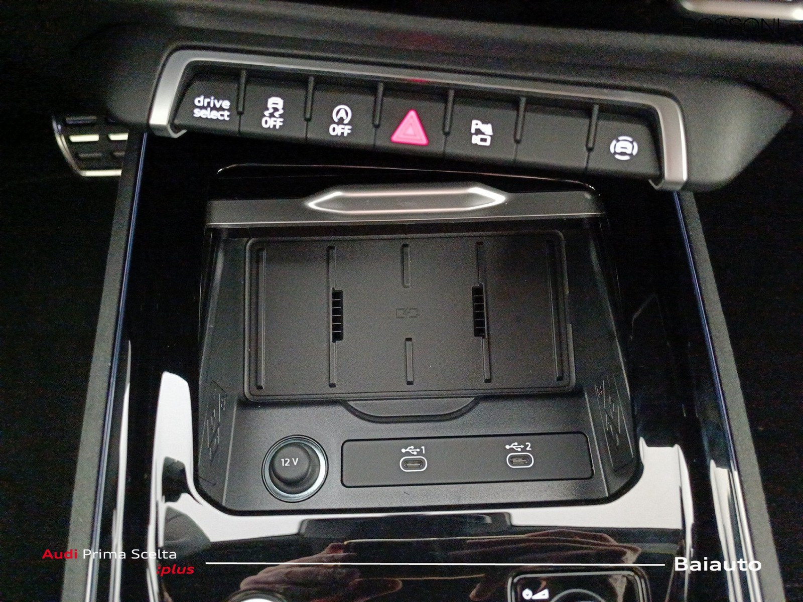 12 - Audi Q3 1.5 tfsi mhev 150cv s line edition