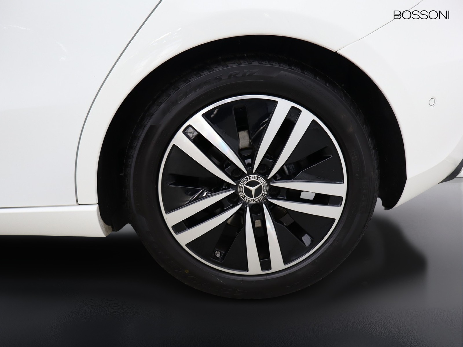 4 - Mercedes Classe A 180 d sport 8g-dct