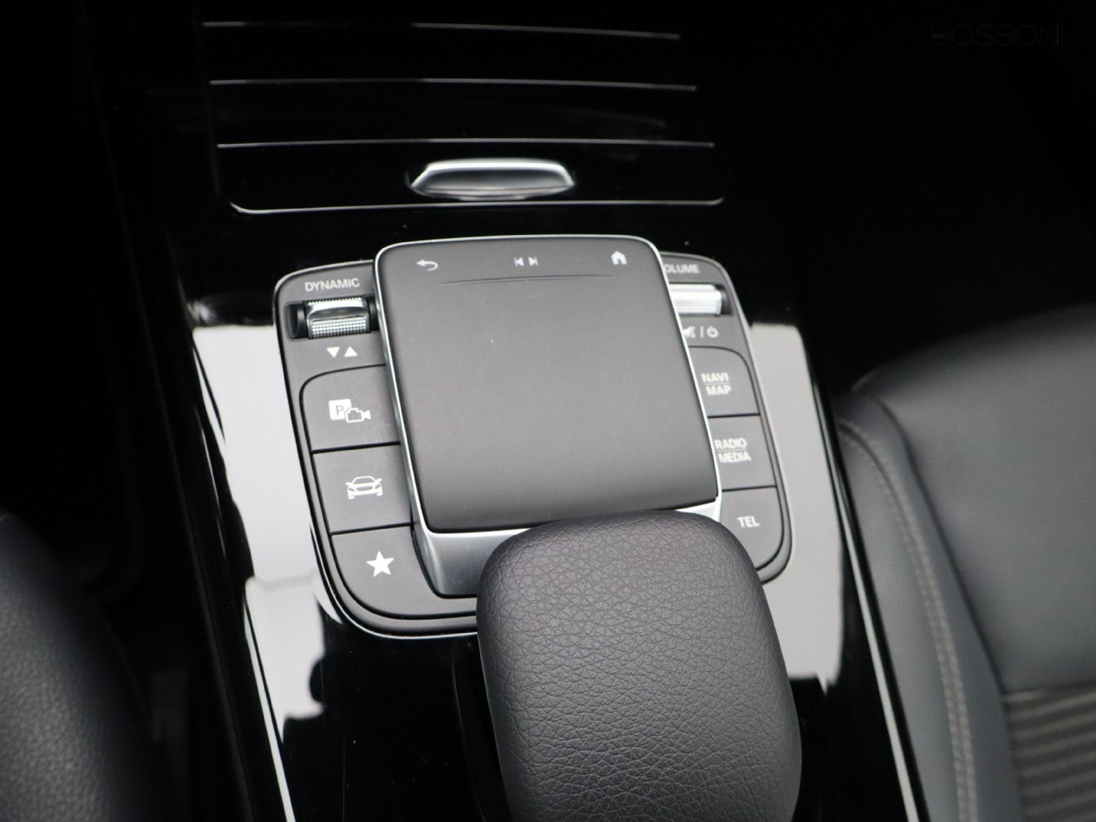 14 - Mercedes Classe A 180 d sport 8g-dct