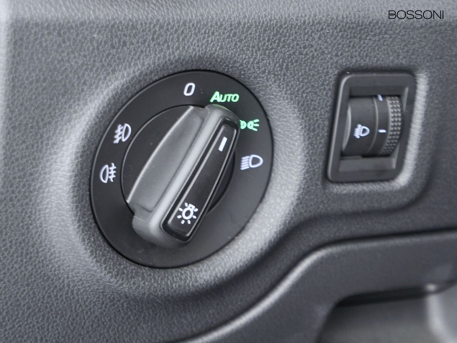 16 - Skoda Fabia 1.0 tsi 95cv 130 edition