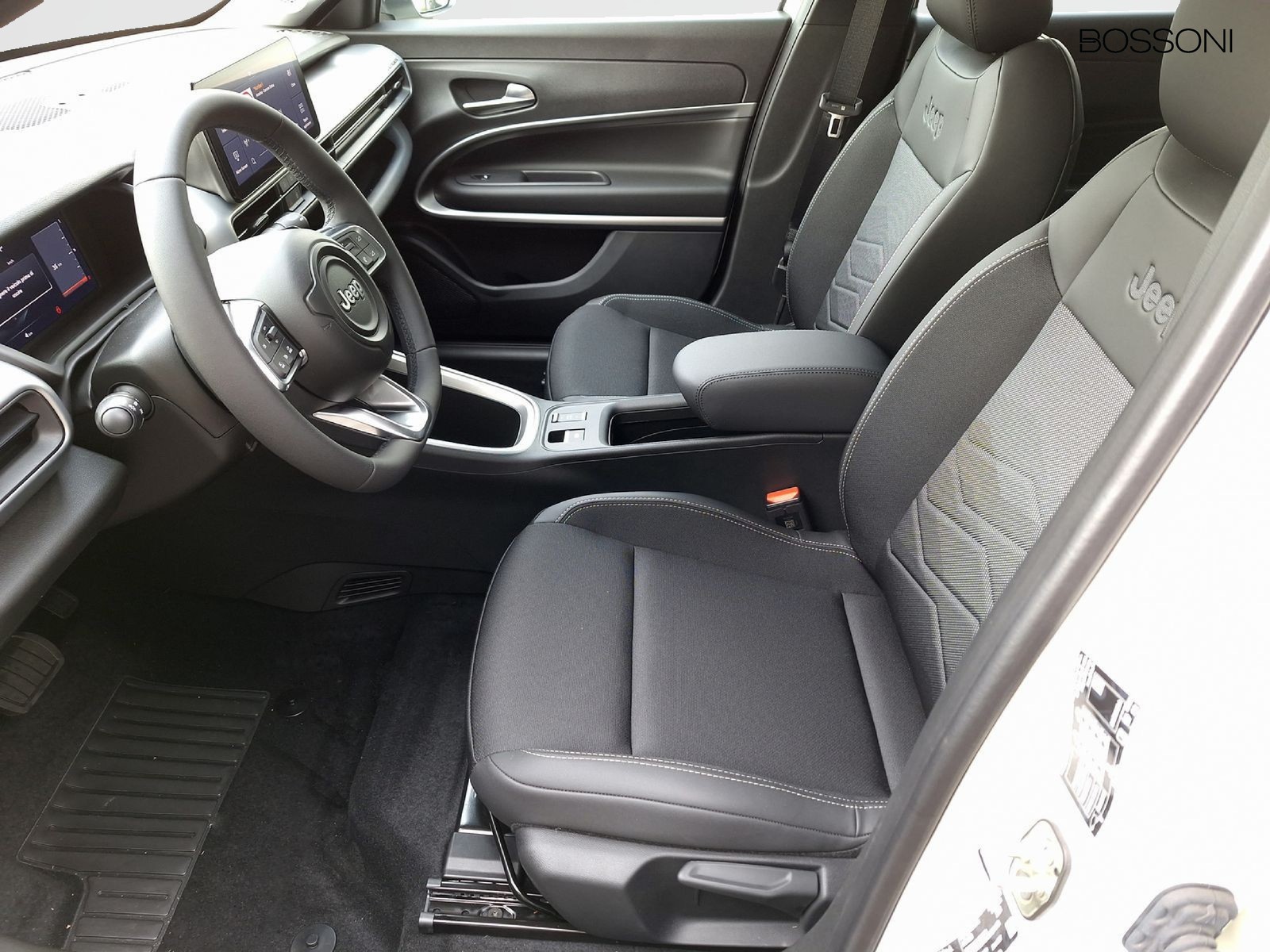 11 - Jeep Avenger 1.2 turbo e-hybrid mhev 110cv altitude fwd edct6