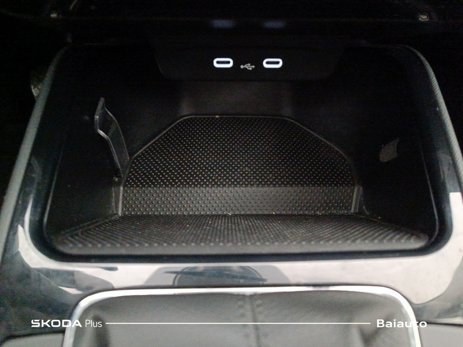 12 - Skoda Fabia 1.0 tsi 95cv 130 edition