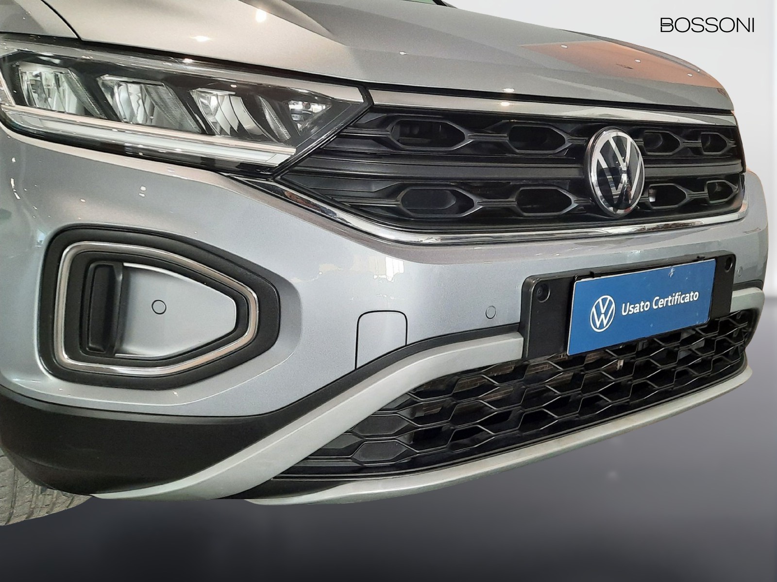 21 - Volkswagen T-Roc 1.0 tsi 110cv life