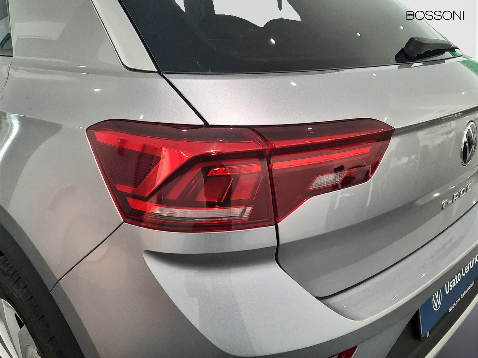 24 - Volkswagen T-Roc 1.0 tsi 110cv life