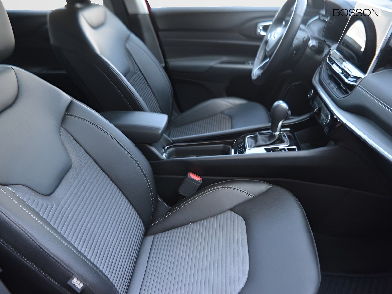 5 - Jeep Compass 1.5 turbo t4 mhev 130cv altitude 2wd