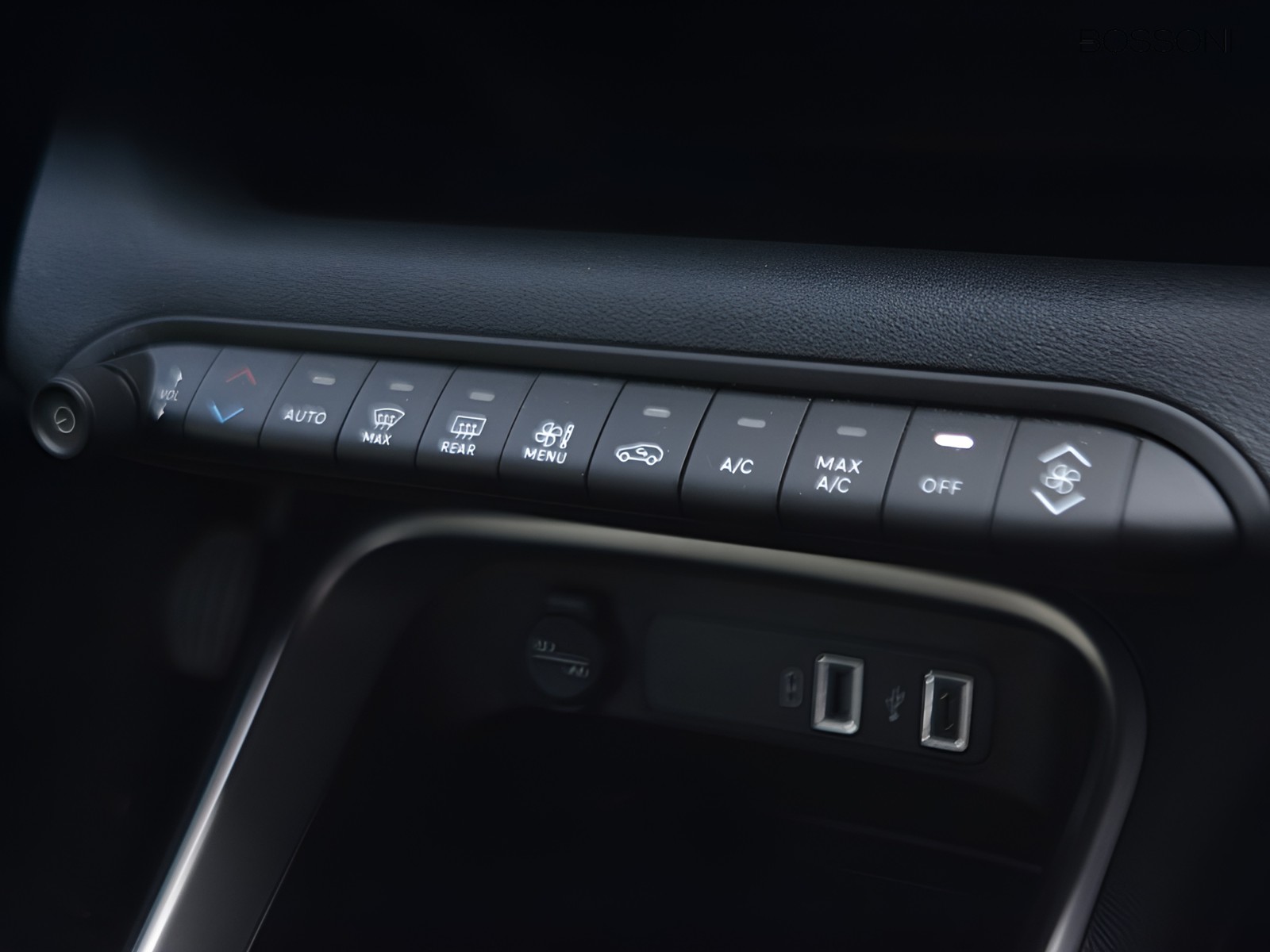 11 - Jeep Avenger 1.2 turbo 100cv altitude fwd