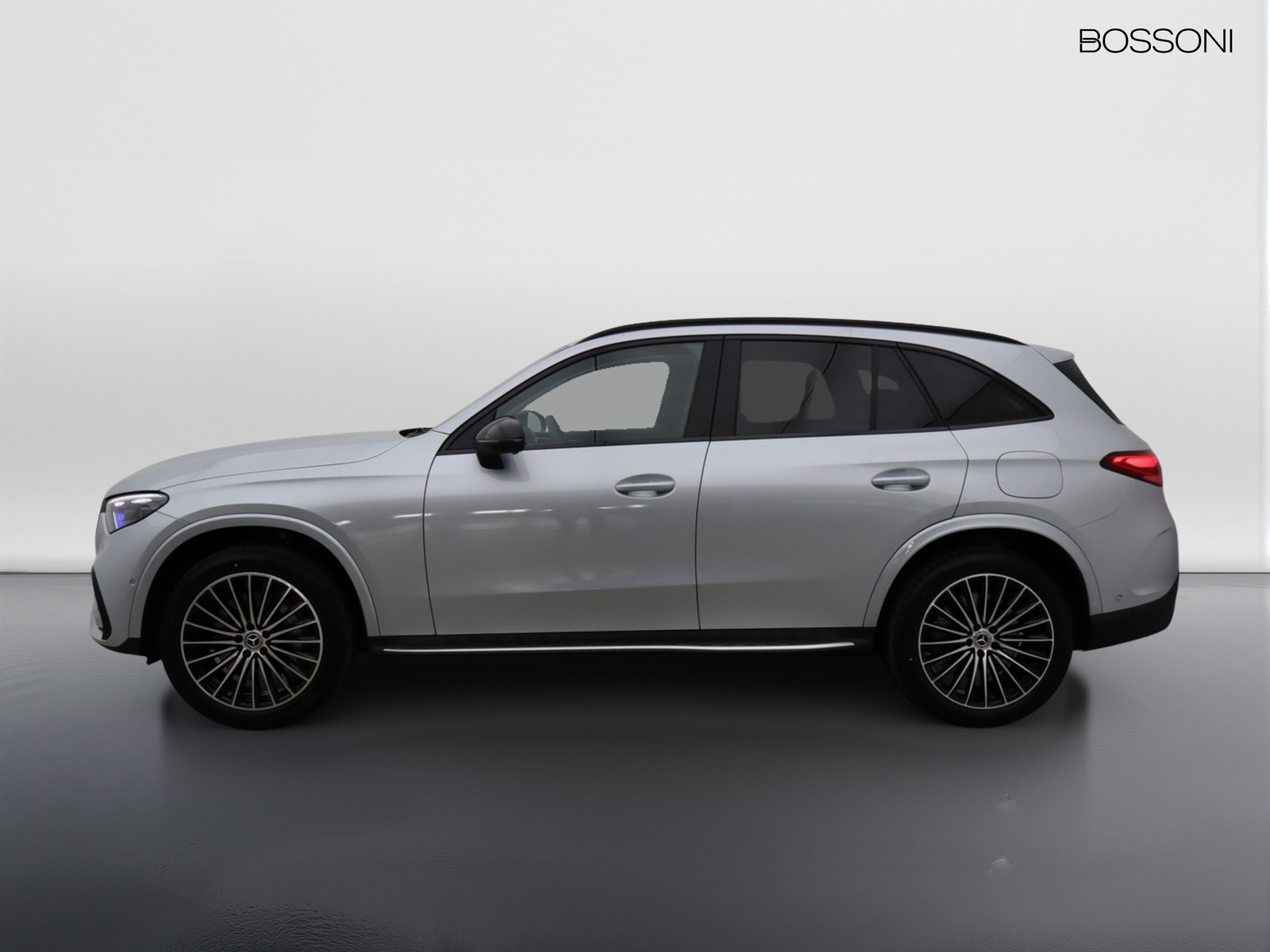 3 - Mercedes GLC suv 300 de plug in hybrid amg line advanced tech 4matic 9g-tronic