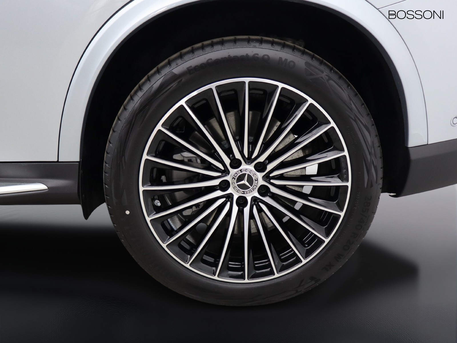 4 - Mercedes GLC suv 300 de plug in hybrid amg line advanced tech 4matic 9g-tronic