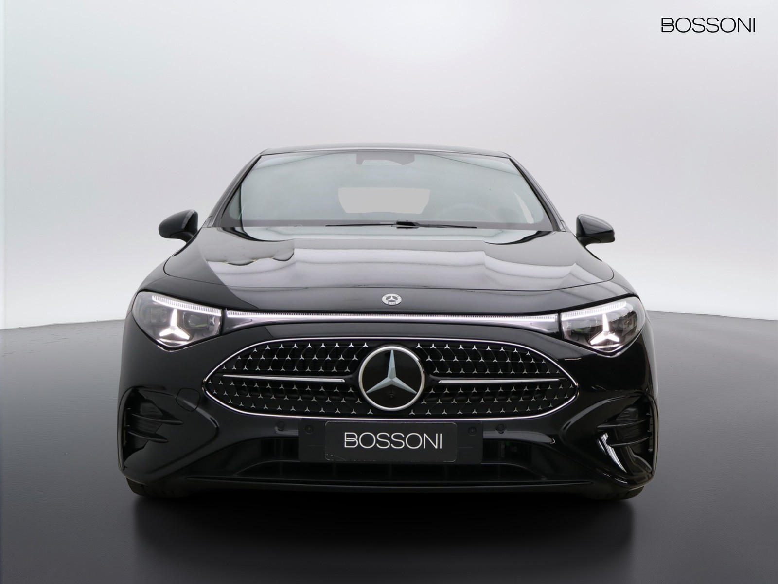 2 - Mercedes CLA 180 advanced plus auto