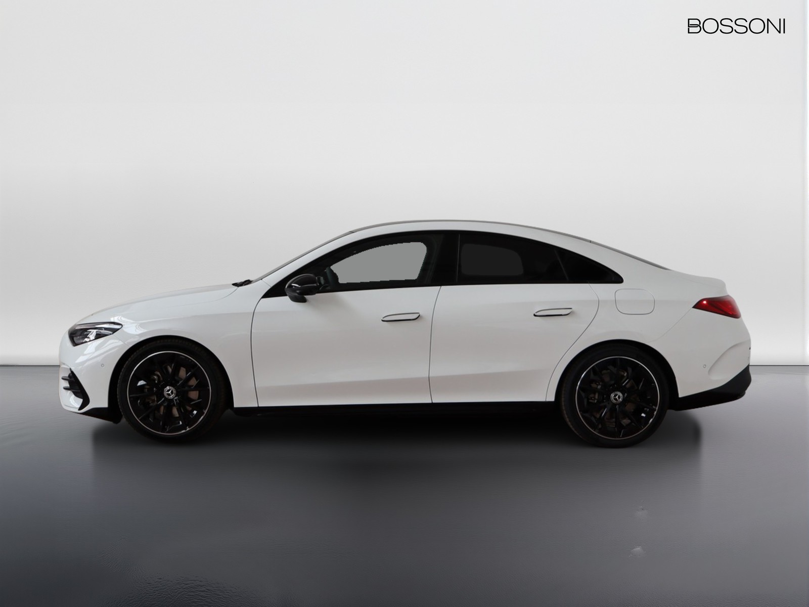 3 - Mercedes CLA 200 premium 4matic auto