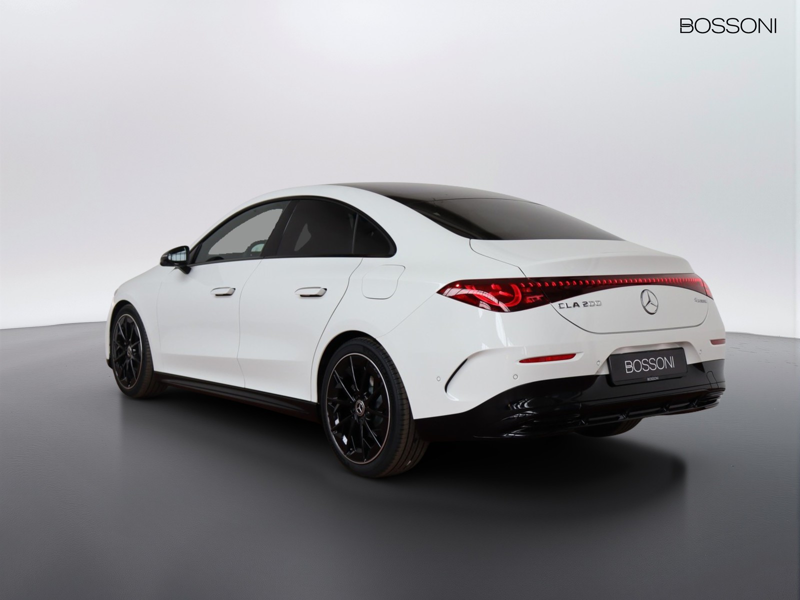 5 - Mercedes CLA 200 premium 4matic auto