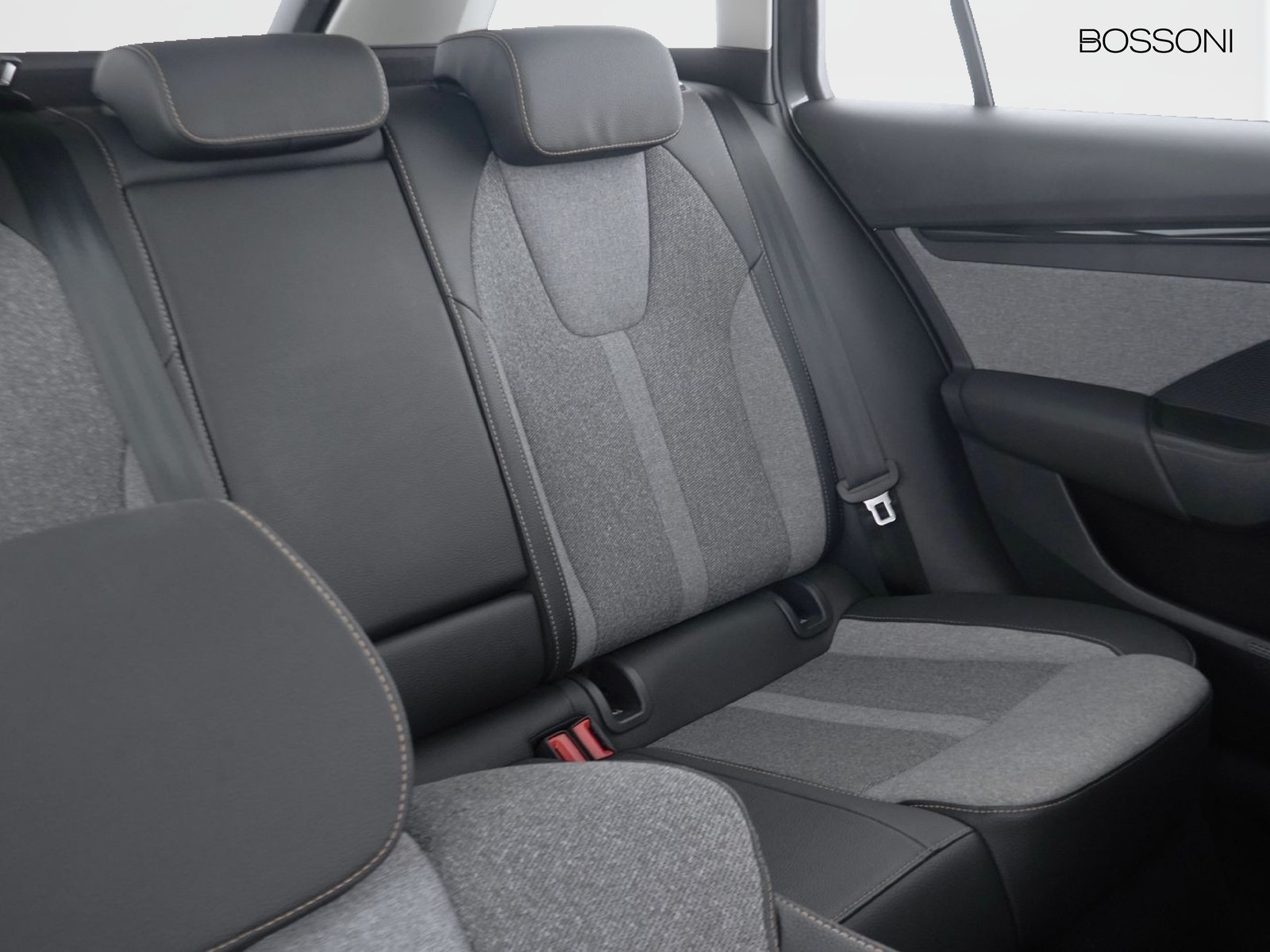 22 - Skoda Octavia wagon 2.0 tdi 150cv executive dsg