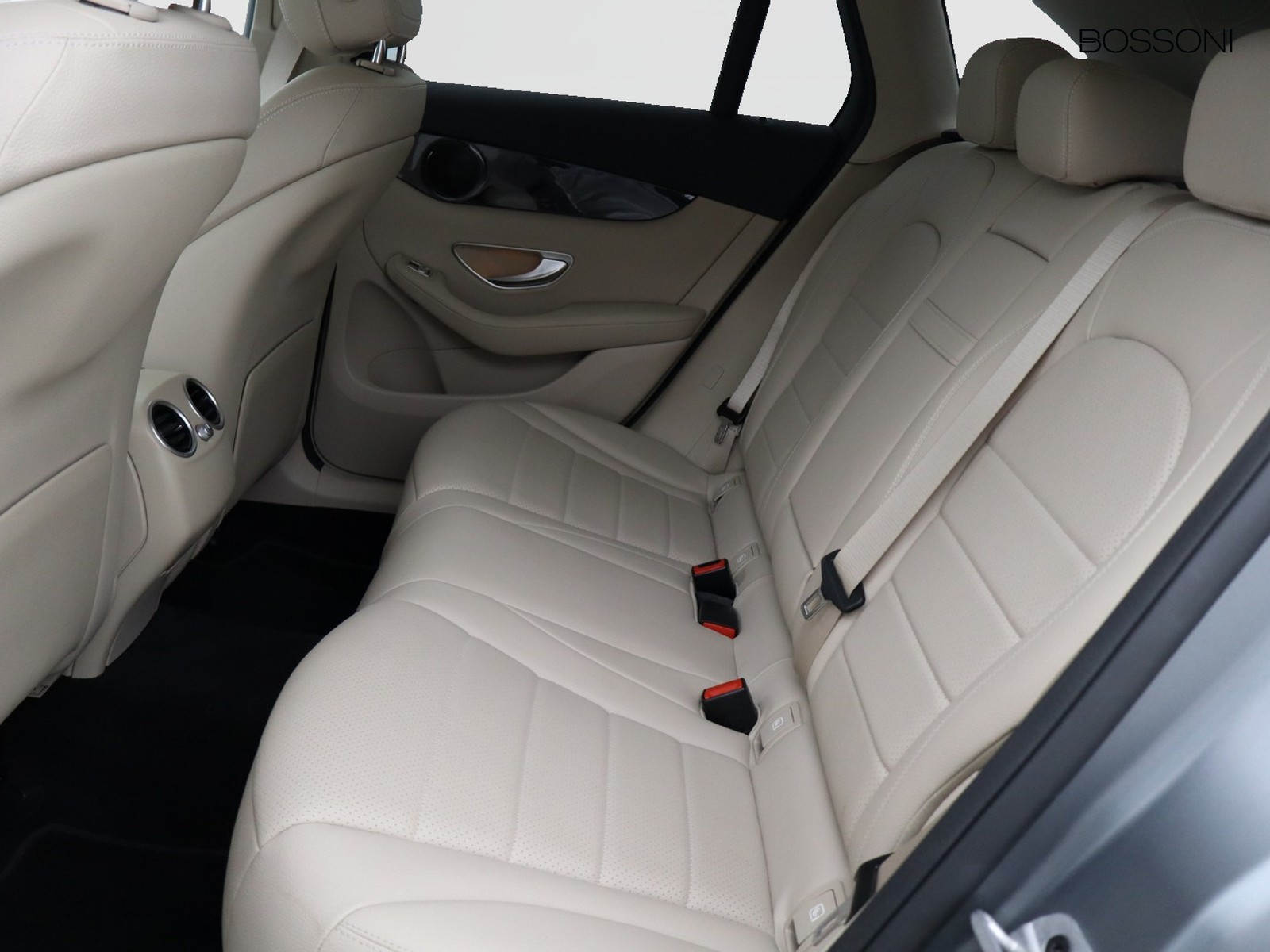 8 - Mercedes GLC suv 200 mild hybrid (eq-boost) business 4matic 9g-tronic plus