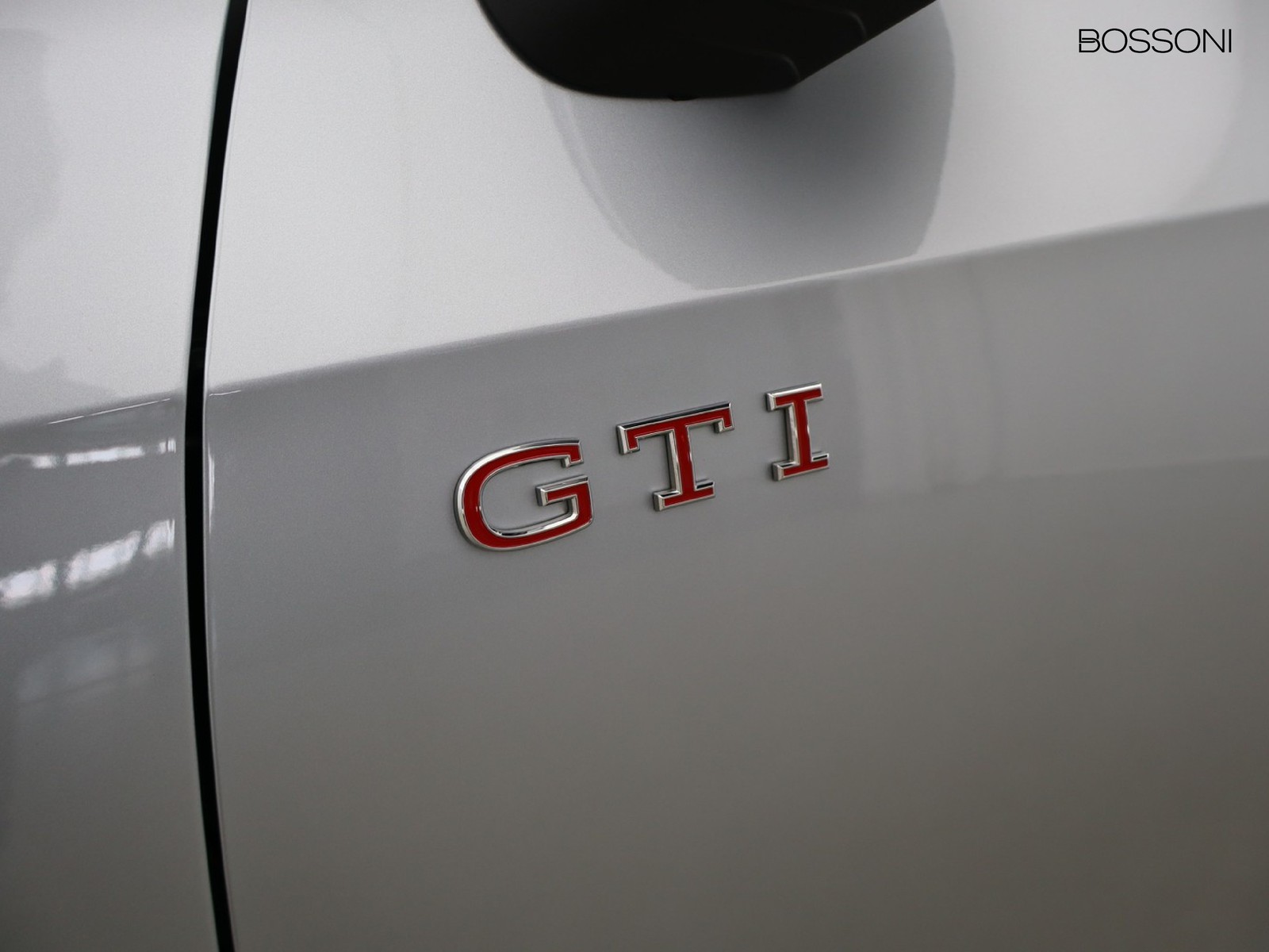 18 - Volkswagen Golf 2.0 tsi 265cv gti dsg