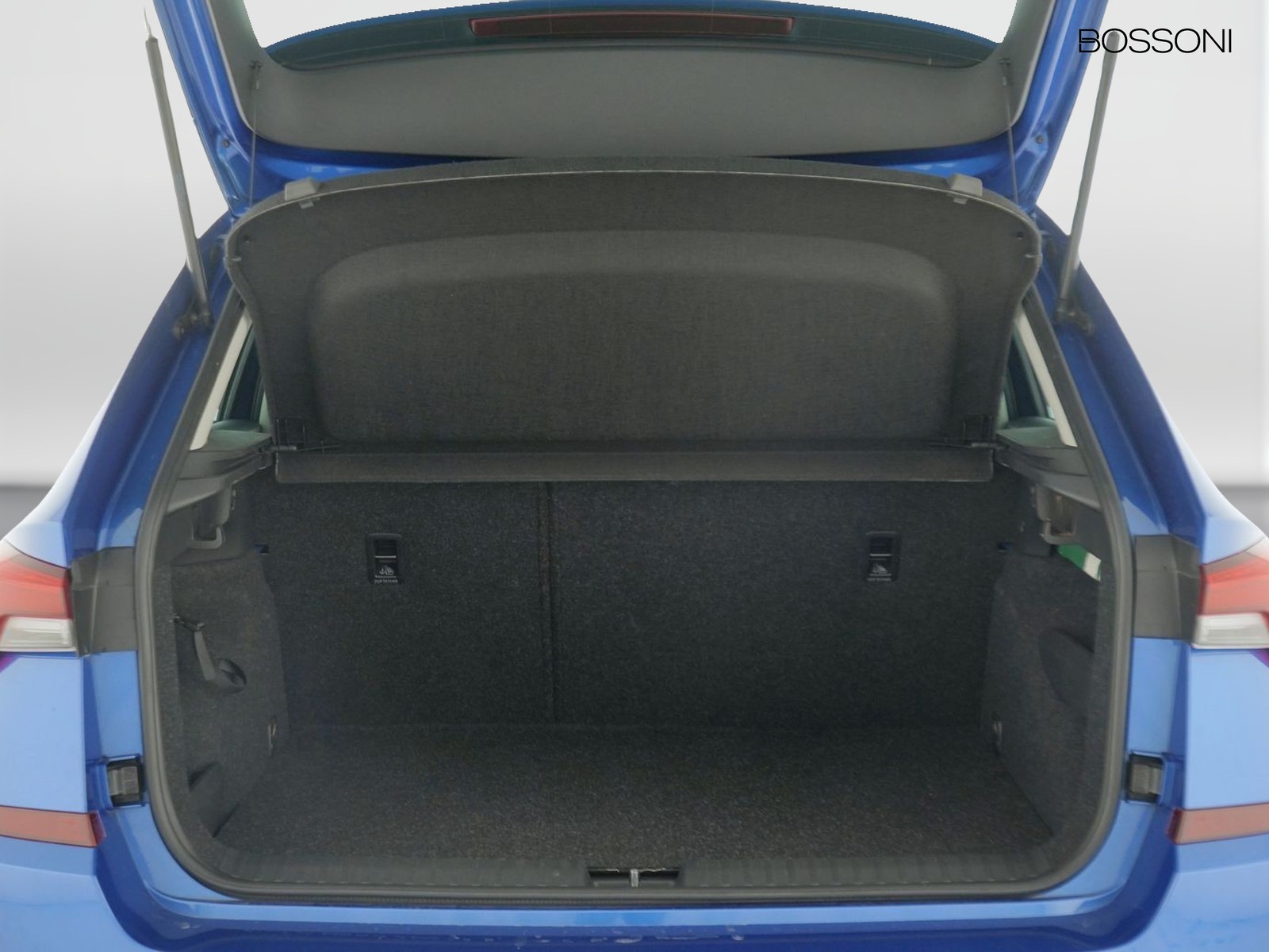 10 - Skoda Kamiq 1.0 g-tec 90cv style