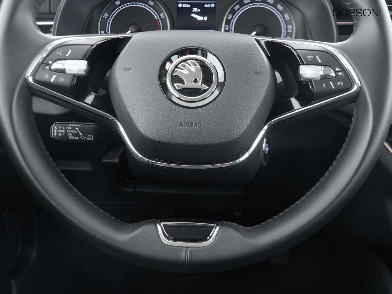 15 - Skoda Kamiq 1.0 g-tec 90cv style