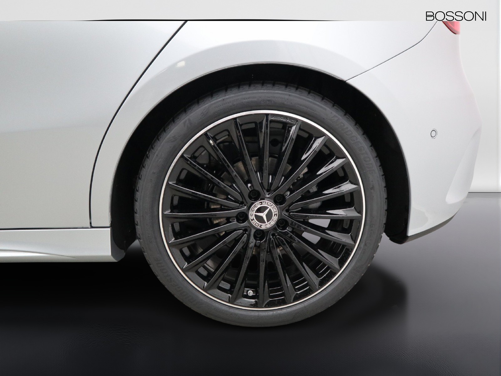 4 - Mercedes Classe A 180 d amg line premium speedshift dct amg 8g