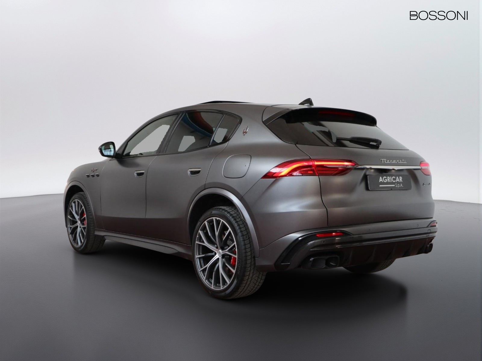 5 - Maserati Grecale 3.0 v6 v6 530cv trofeo awd