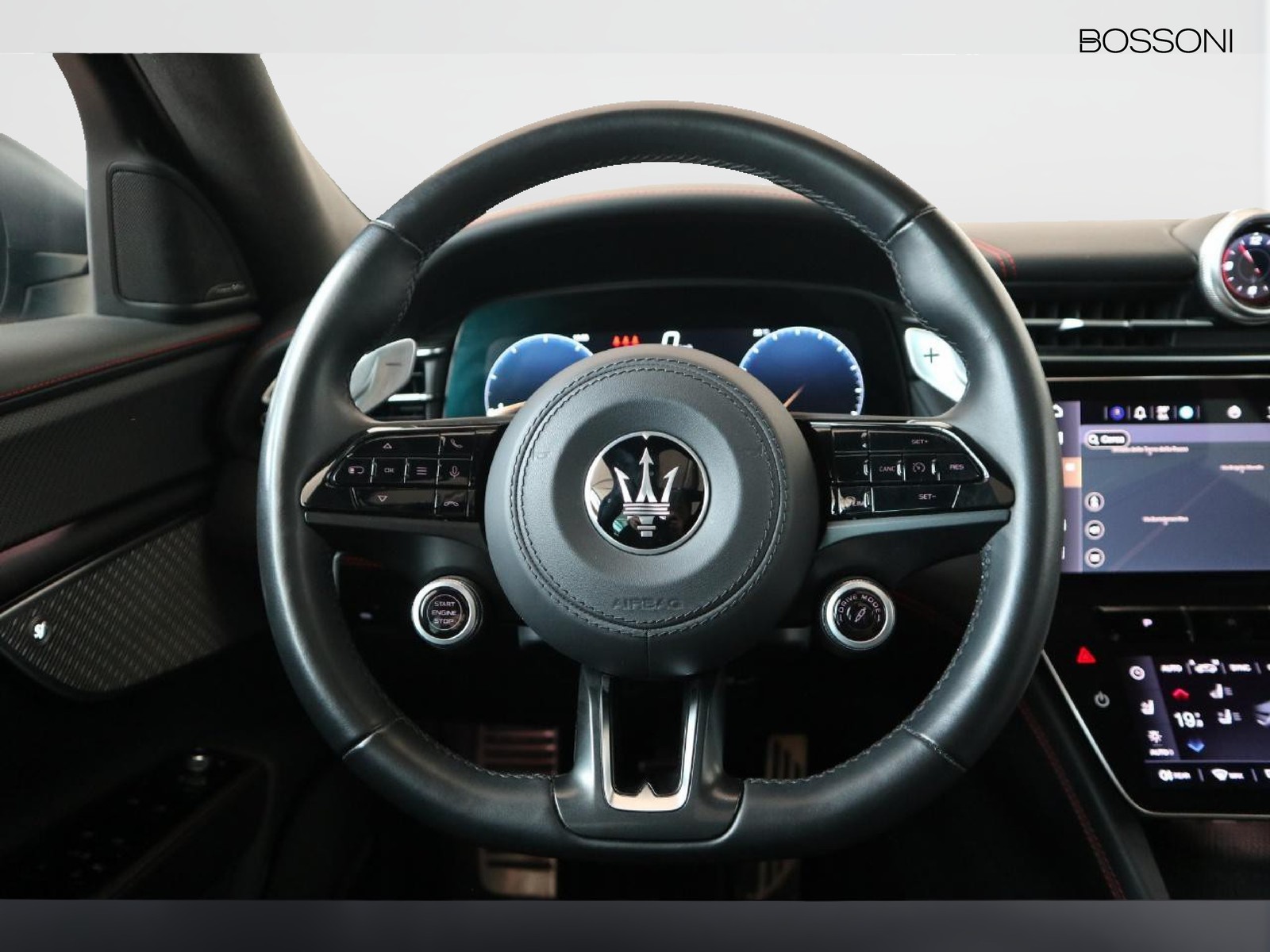 18 - Maserati Grecale 3.0 v6 v6 530cv trofeo awd