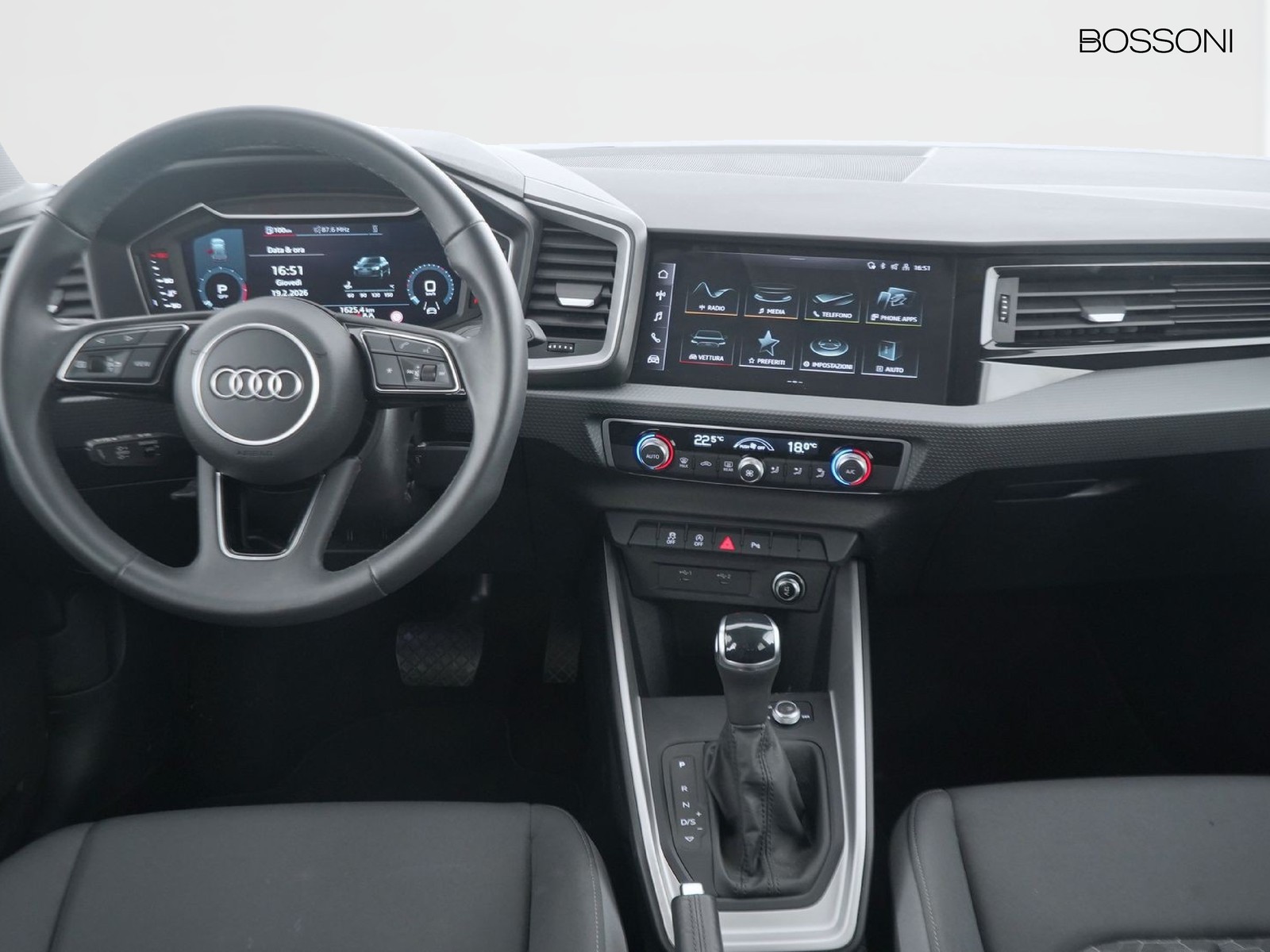 3 - Audi A1 sportback 35 1.5 tfsi s line edition s tronic