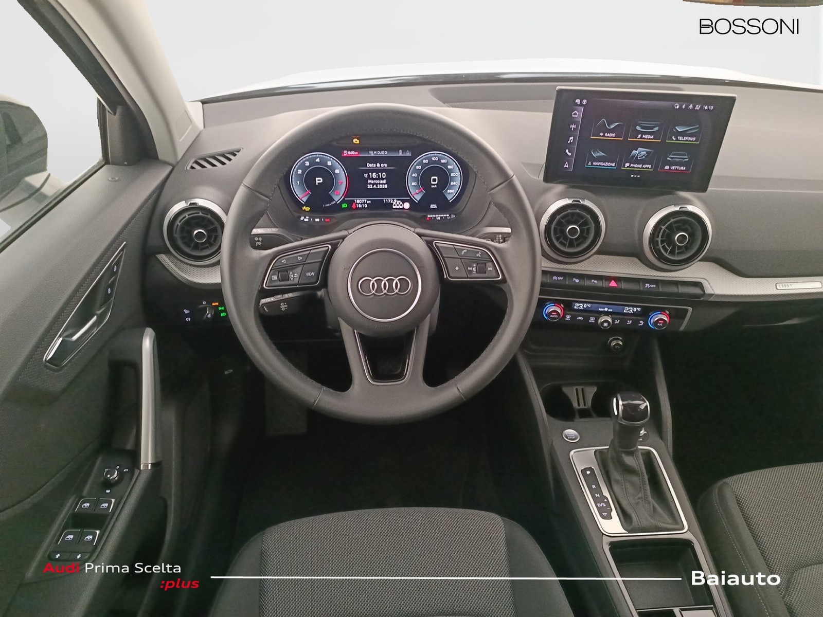 8 - Audi Q2 35 1.5 tfsi s line edition s tronic