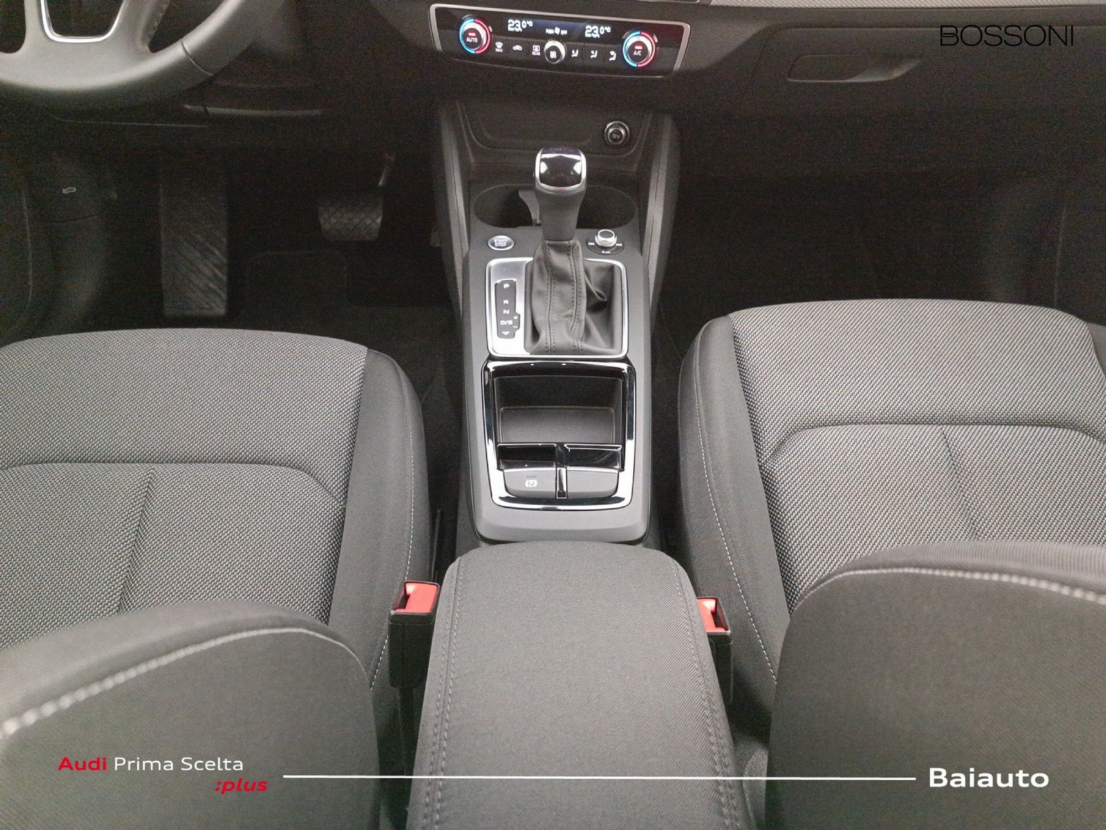 14 - Audi Q2 35 1.5 tfsi s line edition s tronic