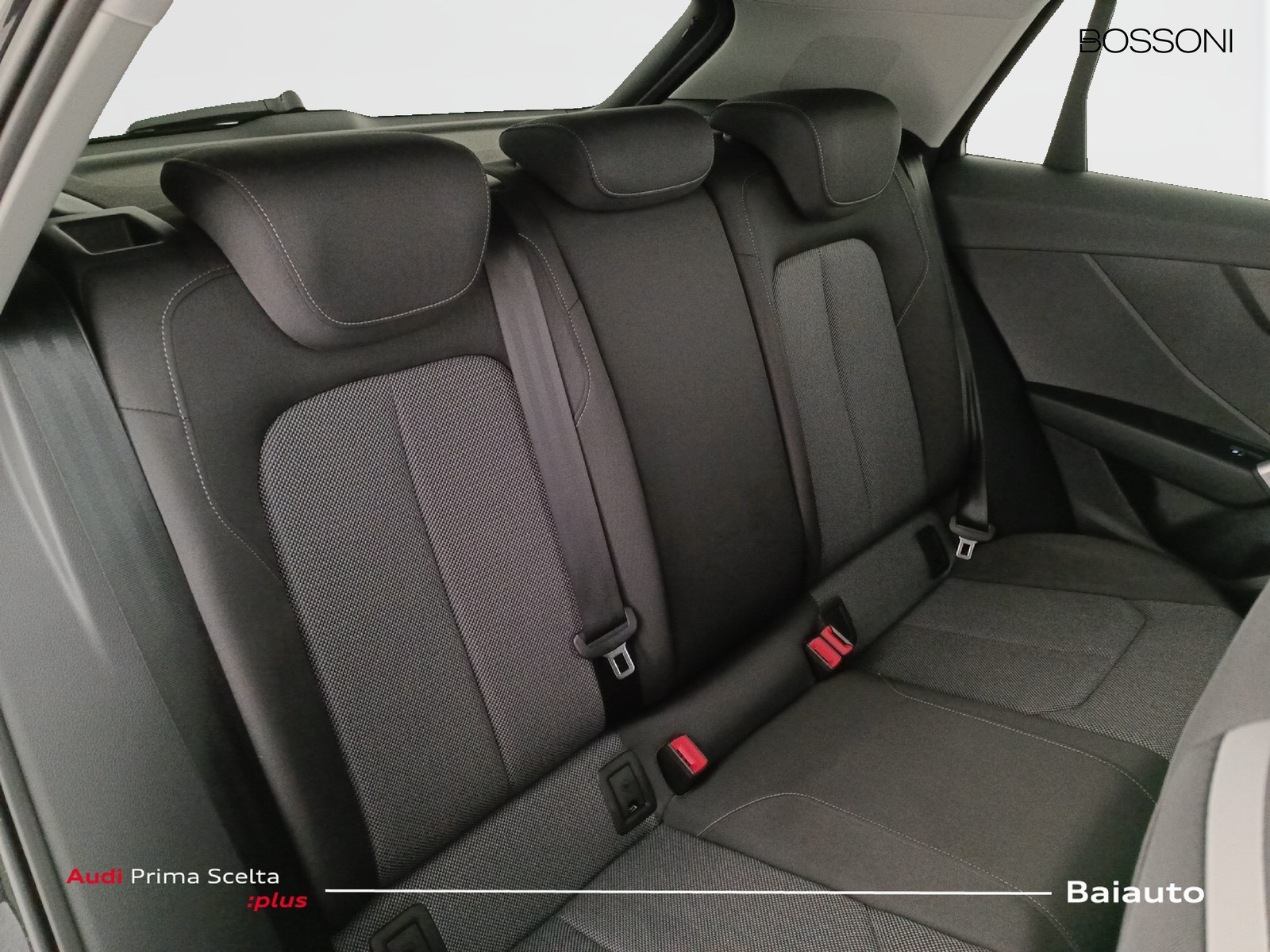 22 - Audi Q2 35 1.5 tfsi s line edition s tronic