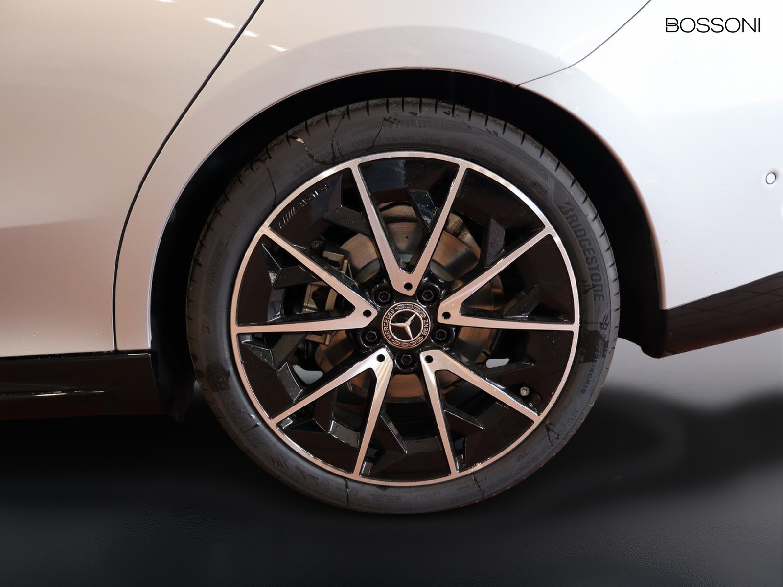4 - Mercedes CLA 180 advanced plus auto