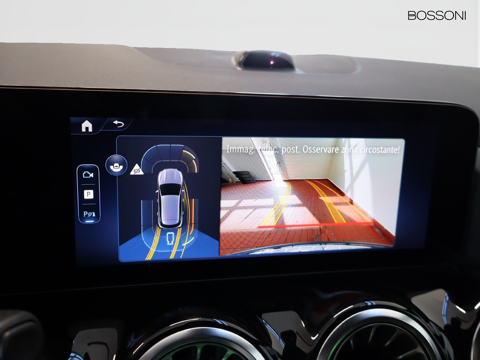 11 - Mercedes GLA 200 d amg line extra 8g-dct