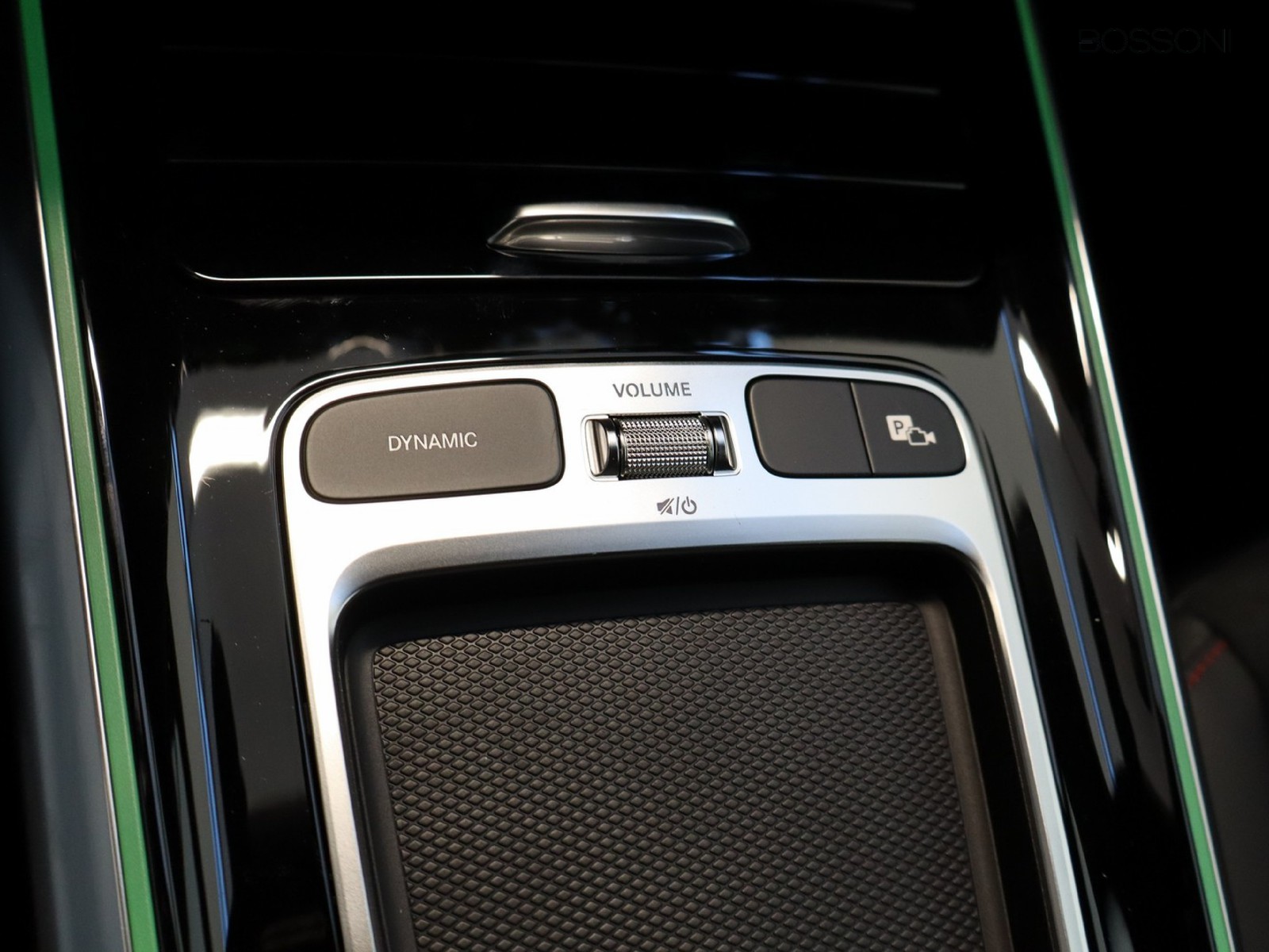 14 - Mercedes GLA 200 d amg line extra 8g-dct