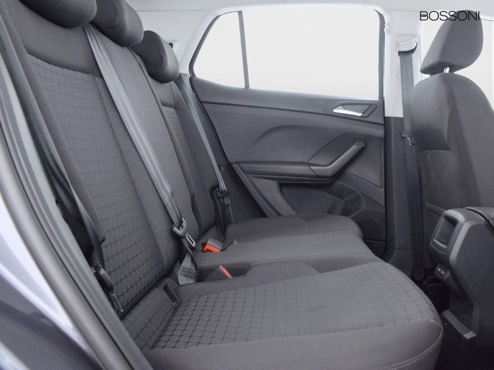 9 - Volkswagen T-Cross 1.0 tsi 95cv style