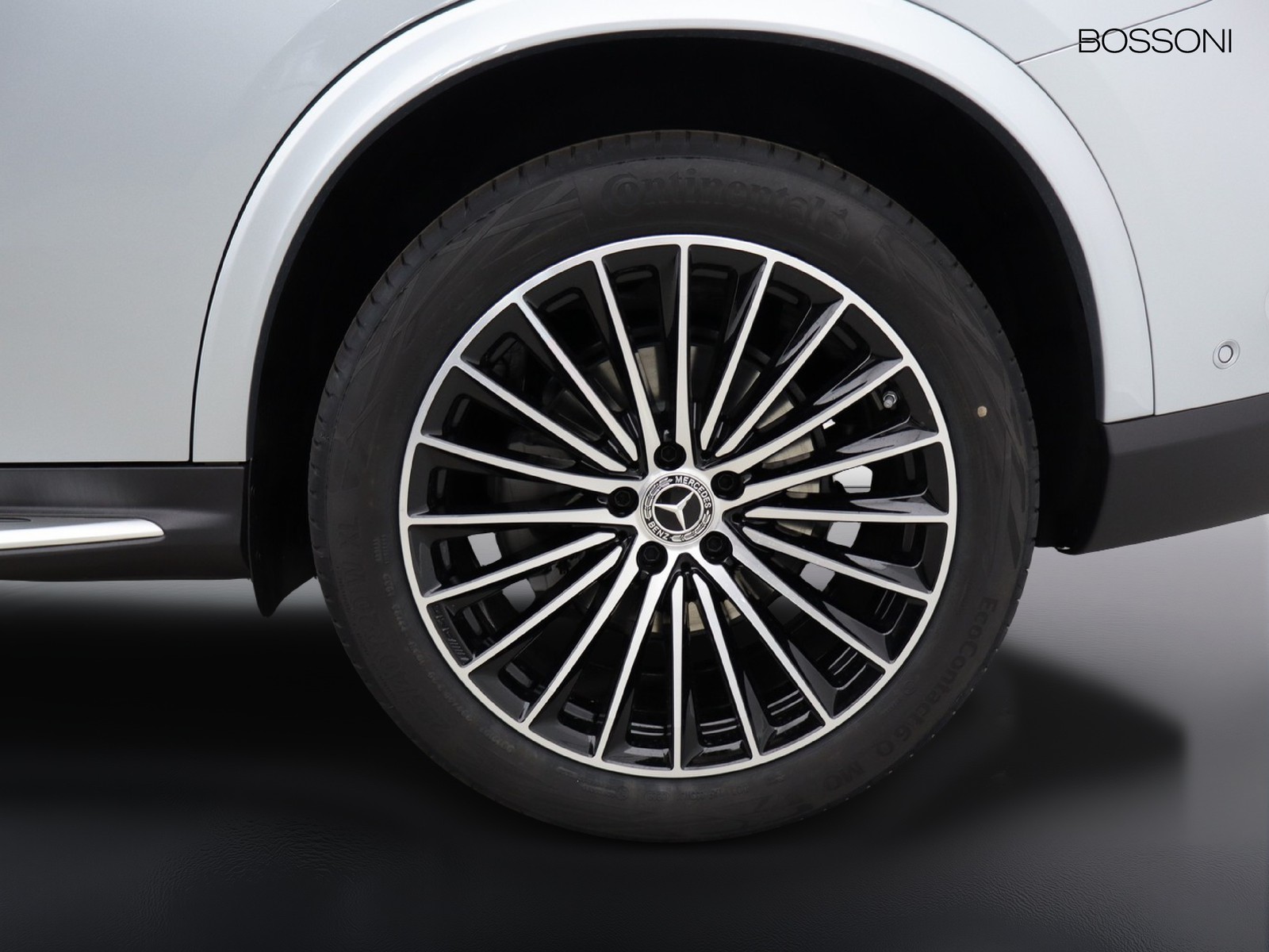 4 - Mercedes GLC suv 220 d amg line advanced 4matic 9g-tronic