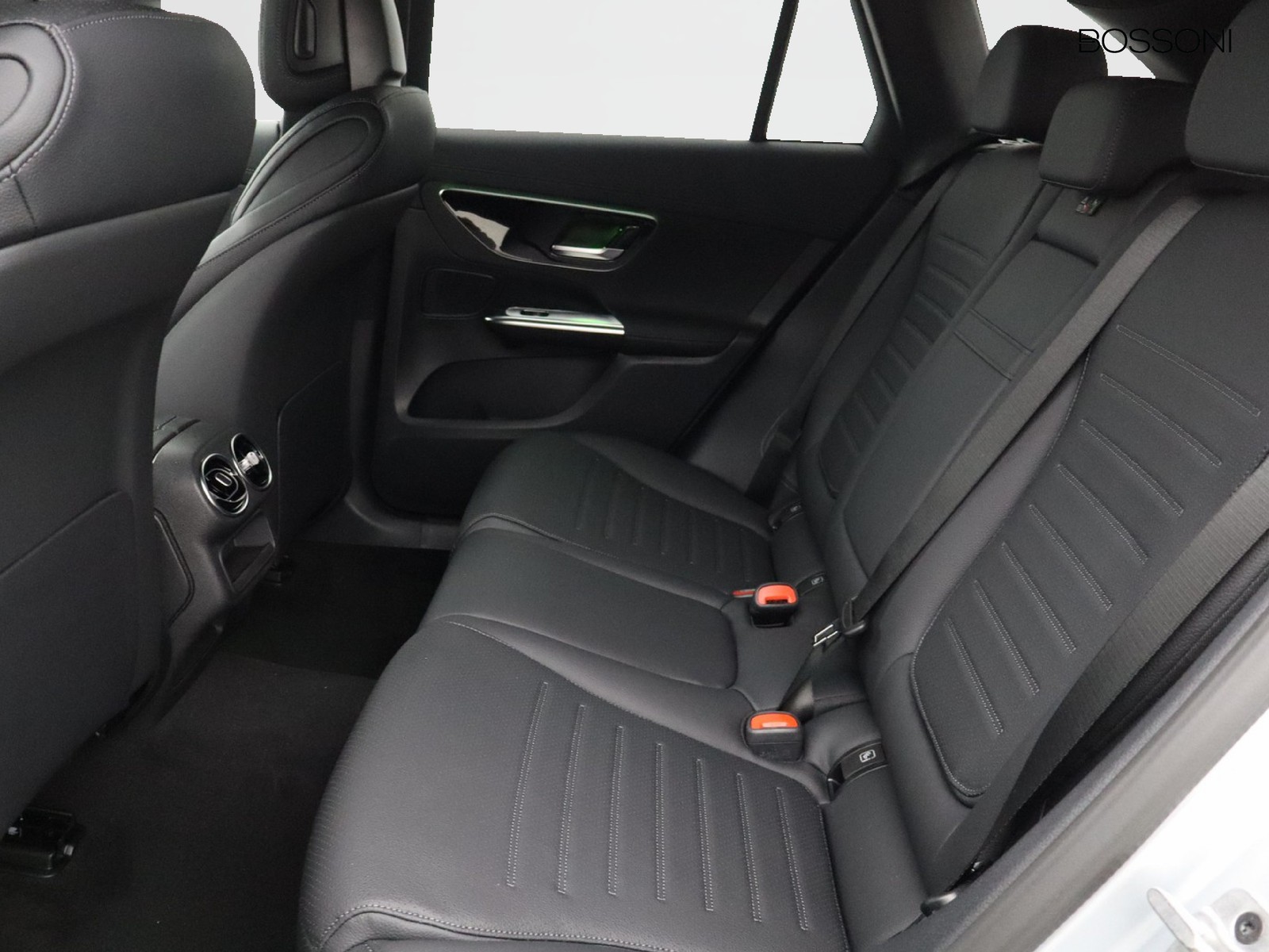 8 - Mercedes GLC suv 220 d amg line advanced 4matic 9g-tronic