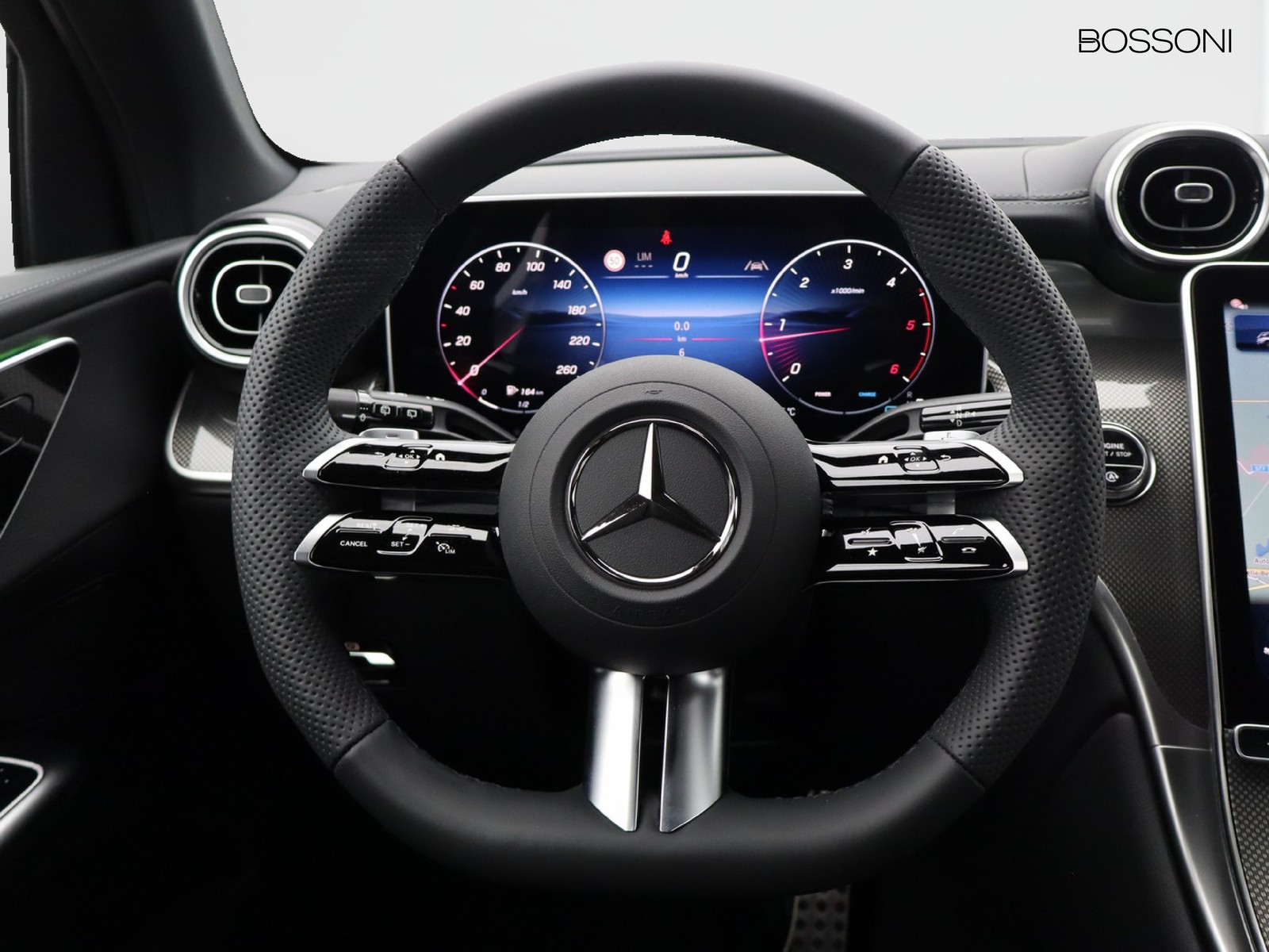 16 - Mercedes GLC suv 220 d amg line advanced 4matic 9g-tronic