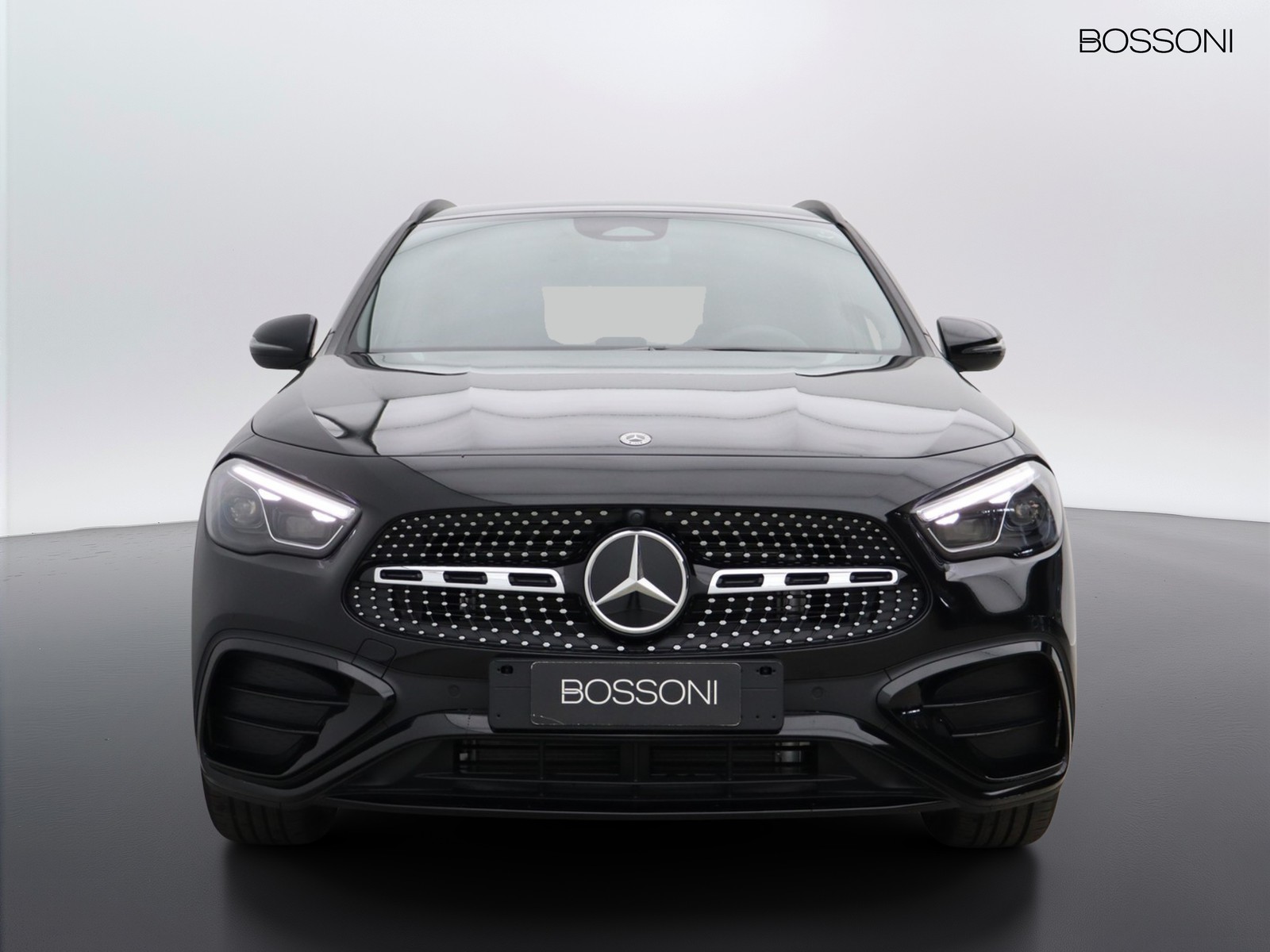 2 - Mercedes GLA 200 d amg line extra 8g-dct